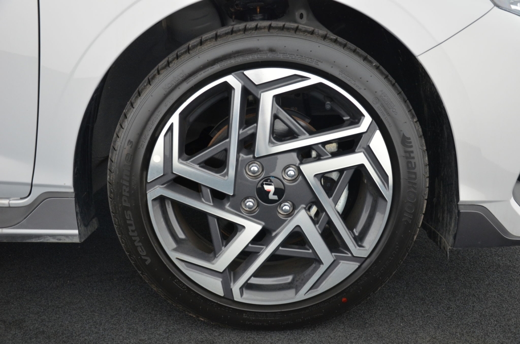 HYUNDAI i20 1.0 T-GDi N-Line DCT MHEV-image-9
