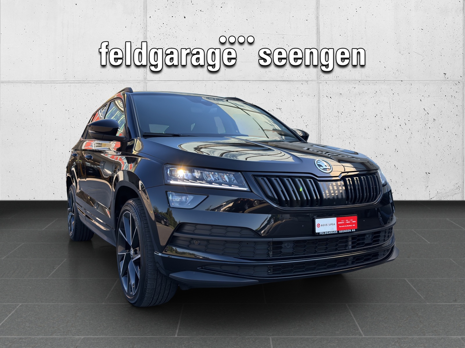 SKODA Karoq 2.0 TSI SportLine 4x4 DSG mit AHK & Standheizung-showroom-element-2