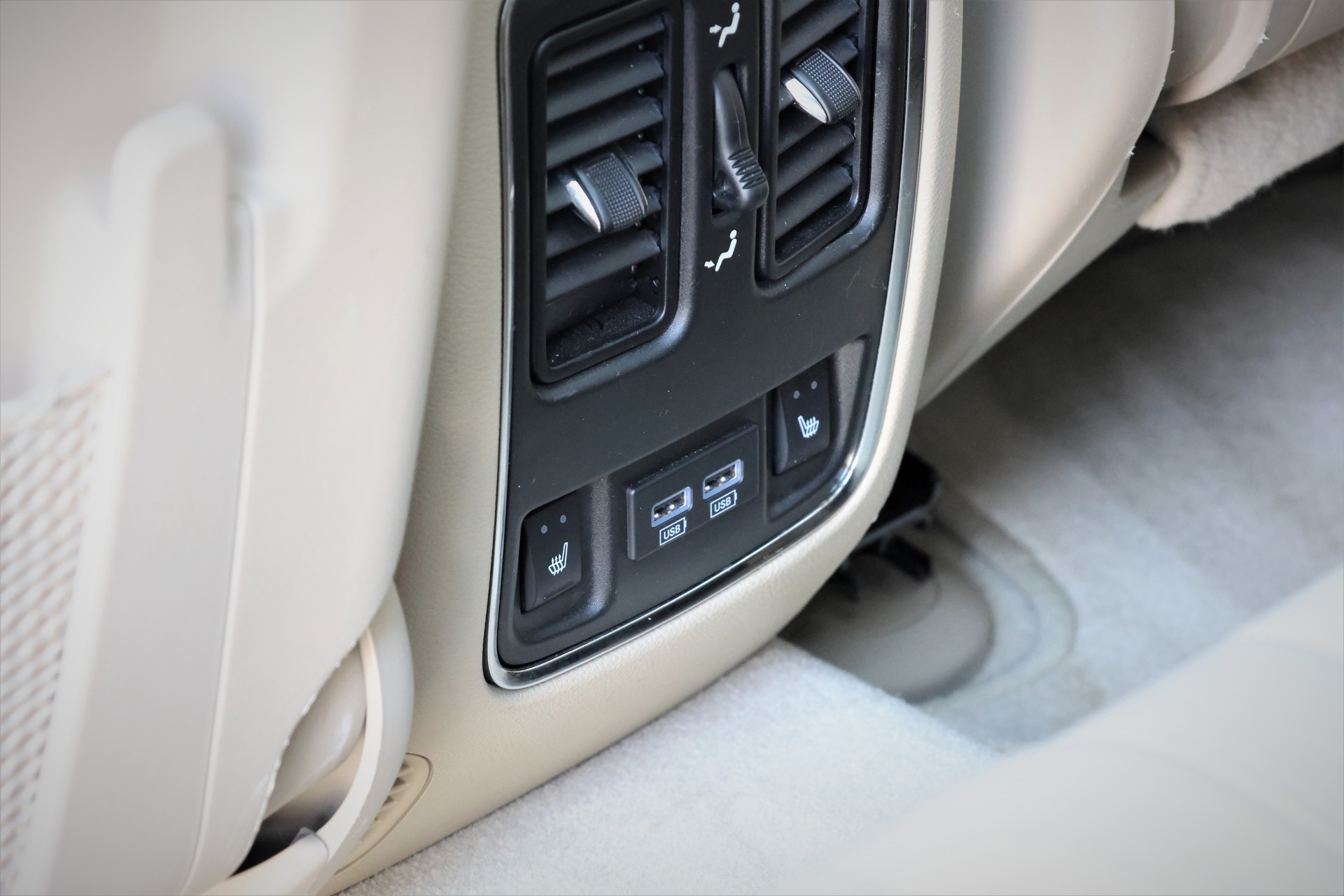 JEEP Grand Cherokee 3.0 CRD Overland Automatic (CH)-image-13