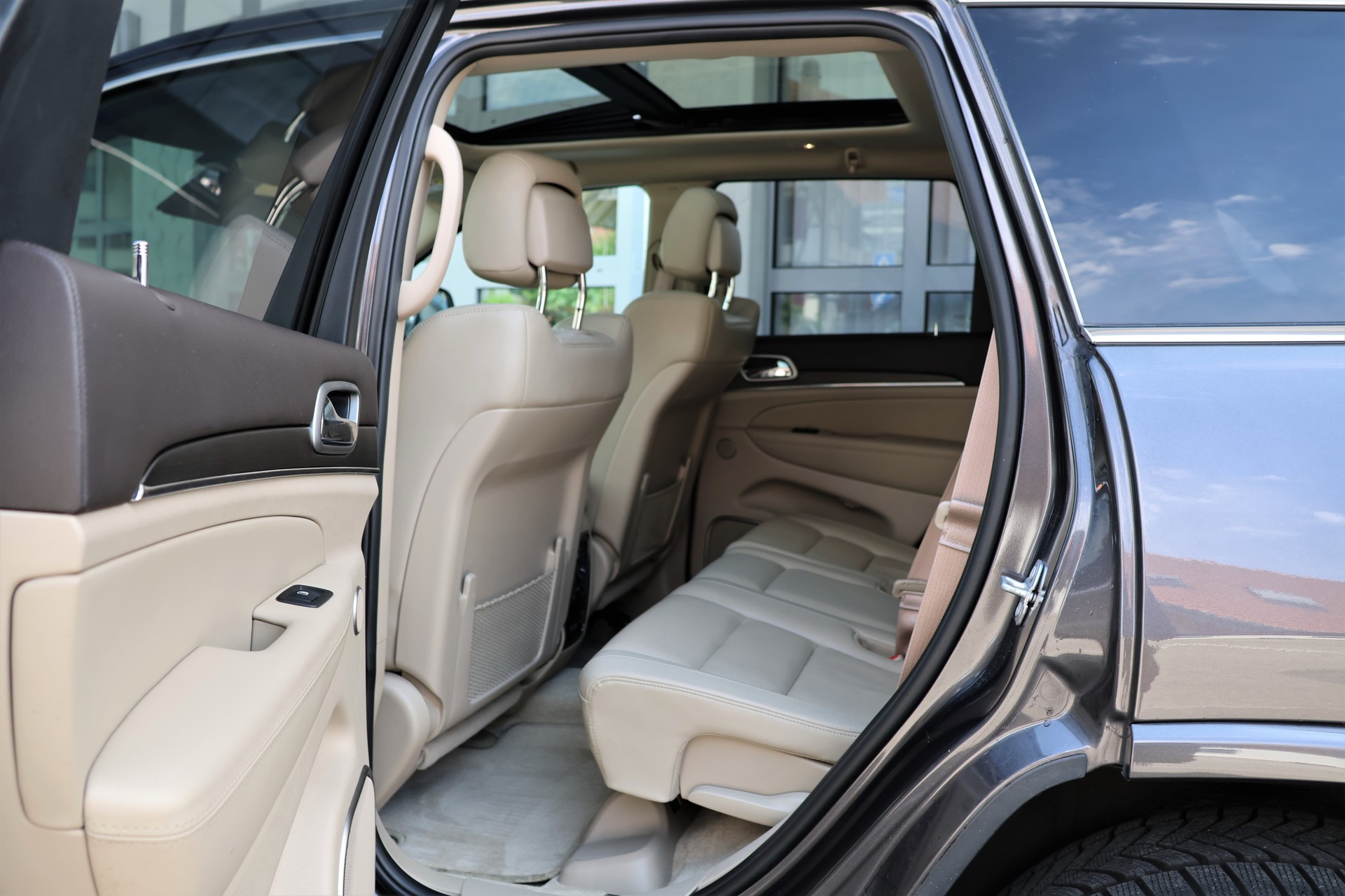 JEEP Grand Cherokee 3.0 CRD Overland Automatic (CH)-image-12
