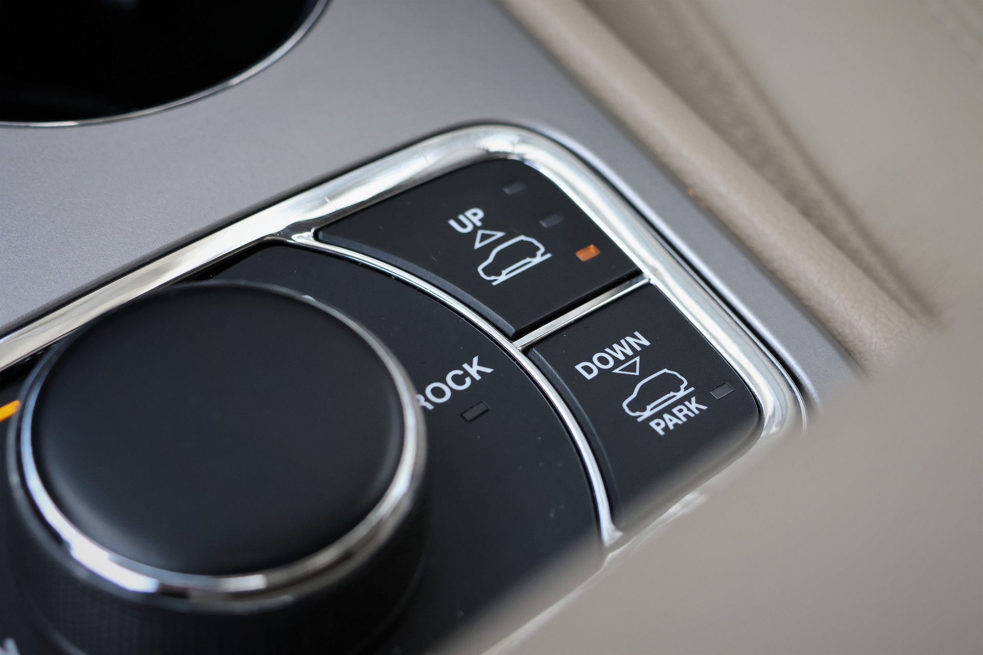 JEEP Grand Cherokee 3.0 CRD Overland Automatic (CH)-image-24
