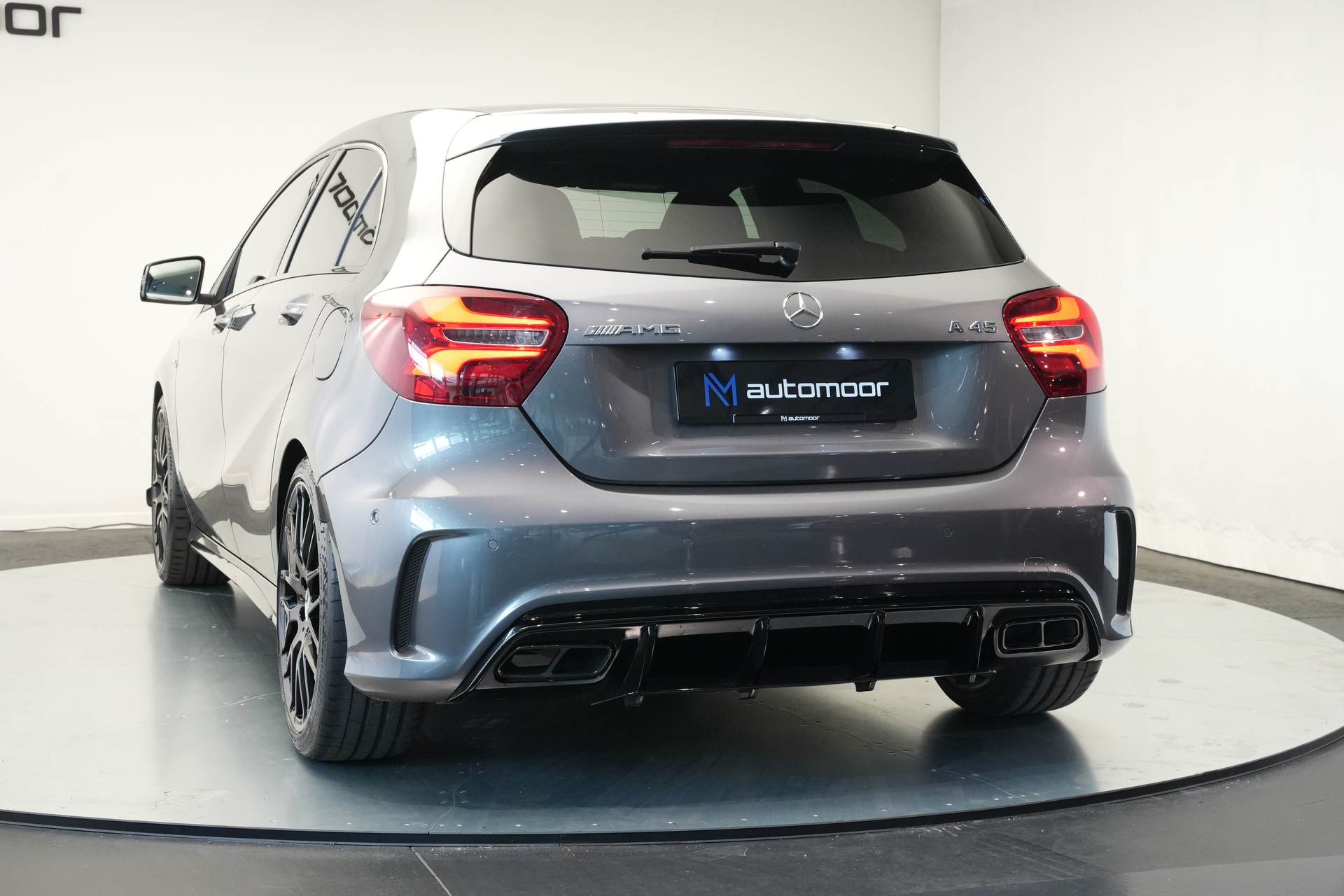 MERCEDES-BENZ A 45 AMG 4Matic Speedshift 7G-DCT *CH-Fahrzeug* *Performance Sitze*-image-34