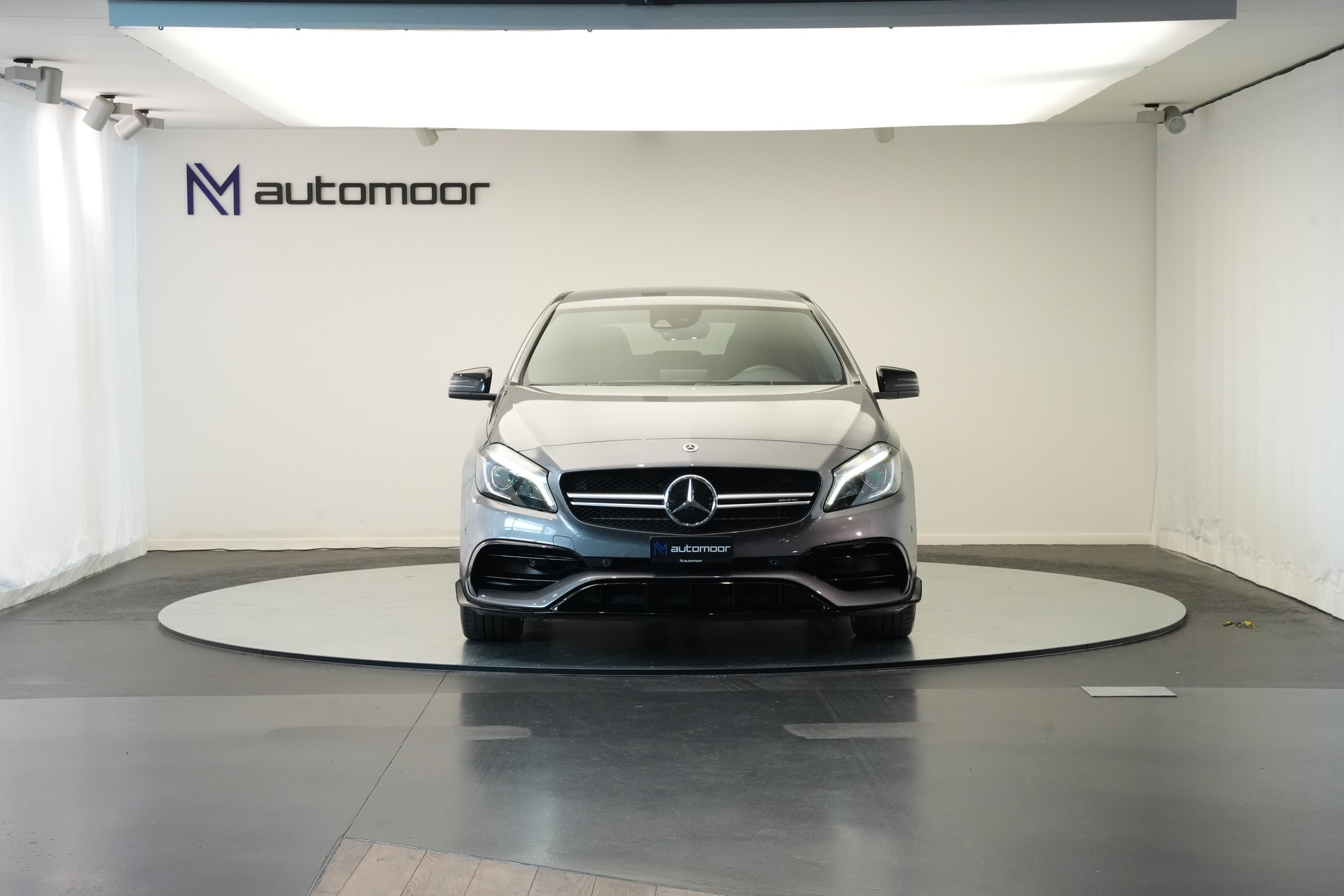 MERCEDES-BENZ A 45 AMG 4Matic Speedshift 7G-DCT *CH-Fahrzeug* *Performance Sitze*-showroom-element-1