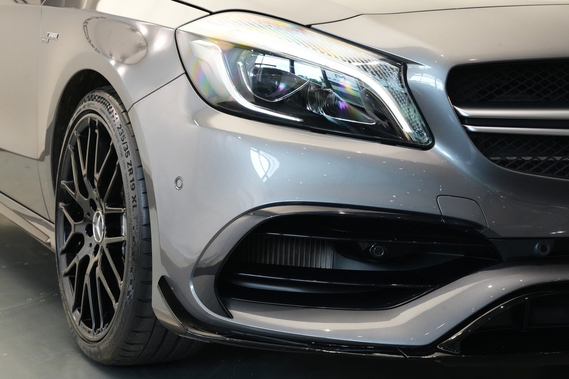 MERCEDES-BENZ A 45 AMG 4Matic Speedshift 7G-DCT *CH-Fahrzeug* *Performance Sitze*-image-40