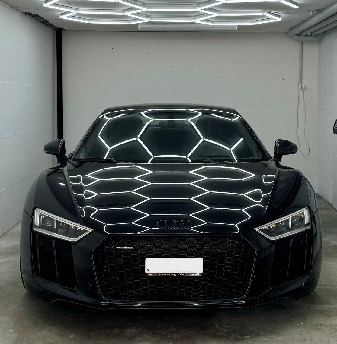 AUDI 5.2 FSI V10 plus quattro S-Tronic