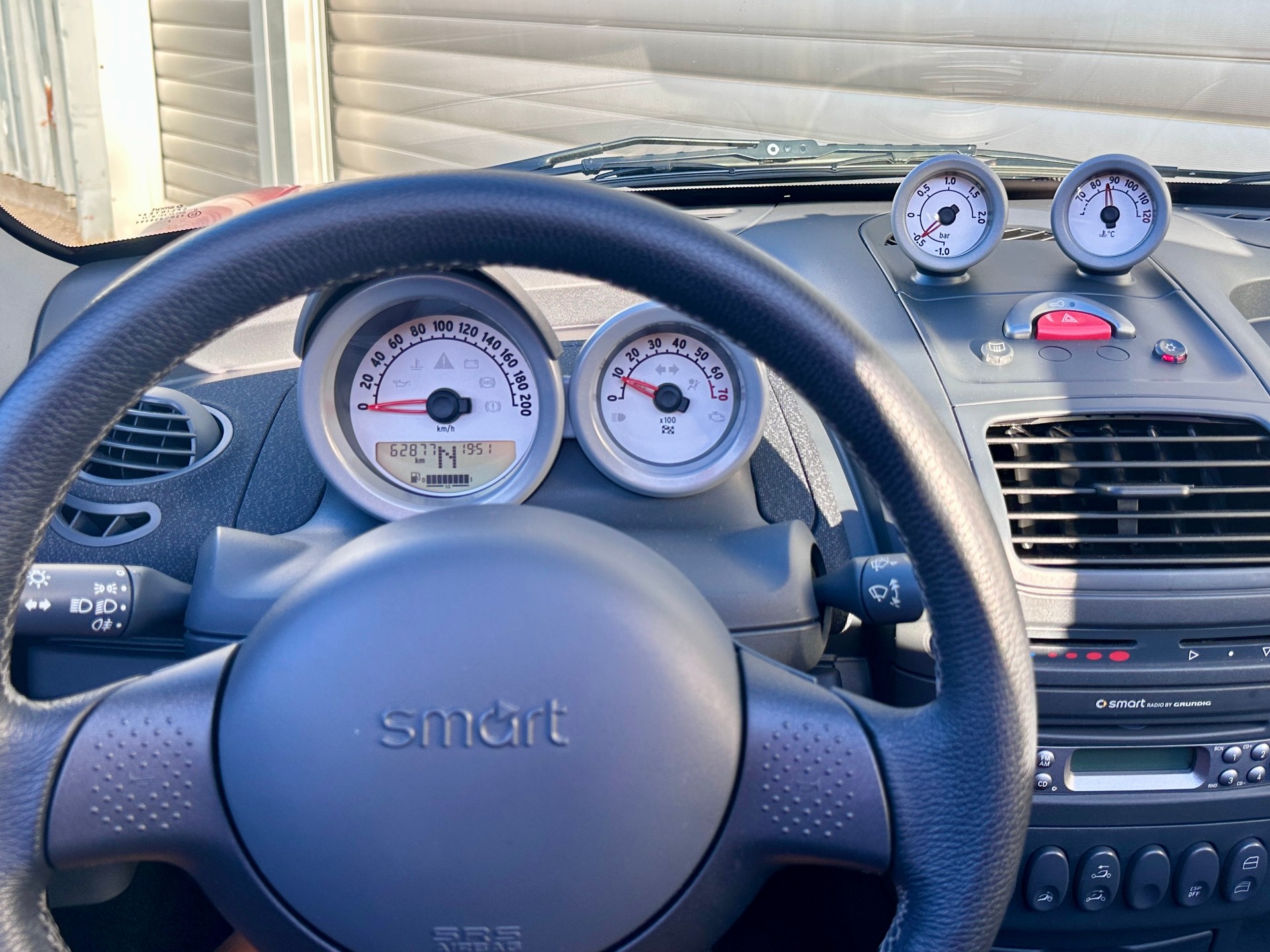SMART roadster-image-14