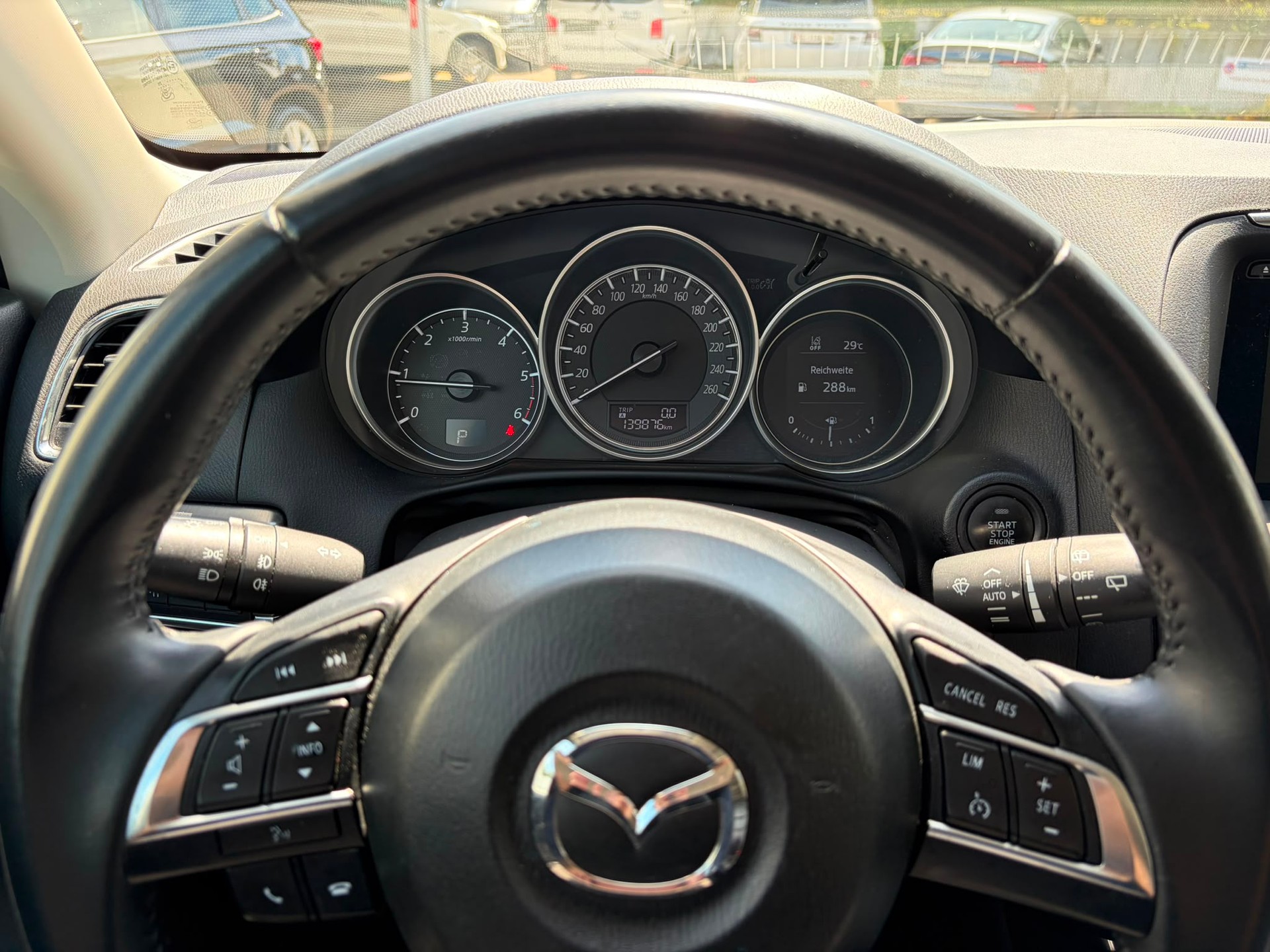 MAZDA CX-5 2.2 D HP Revolution AWD Automatic-image-10