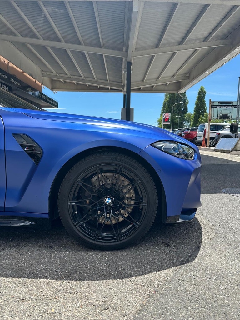BMW M4 Competition xDrive-image-8