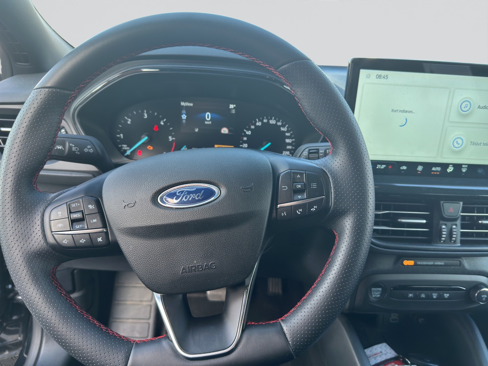 FORD Focus 1.5 TDCi EcoBlue ST-Line Automatic-image-10