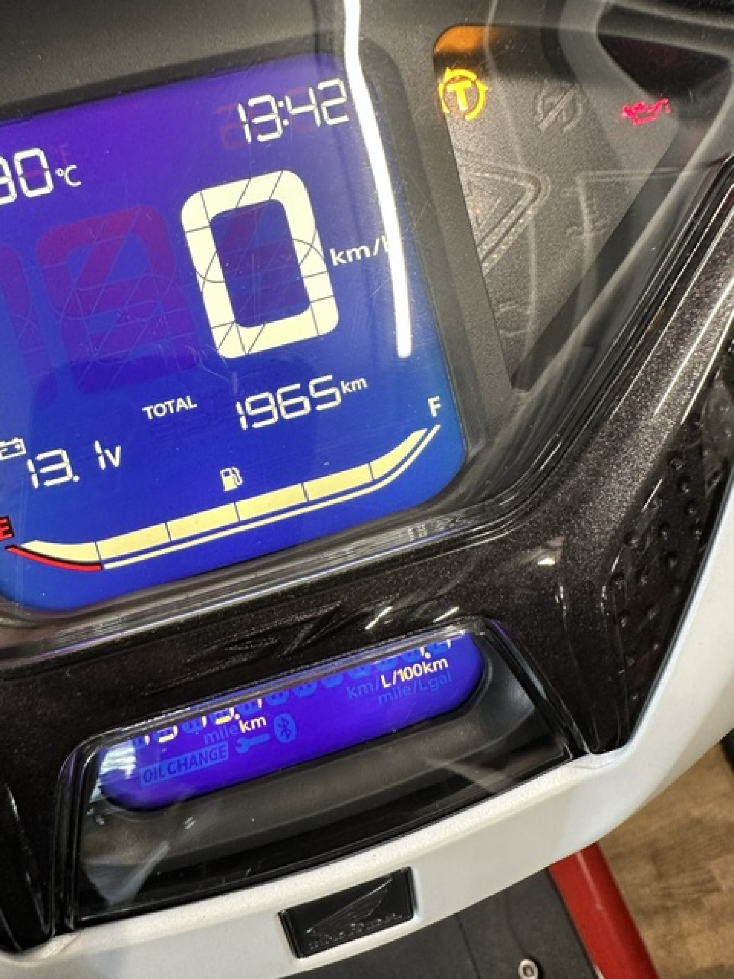 HONDA SH 350 Sporty Smart Top Box TOP Occasion mit wenig Kilometer-image-8
