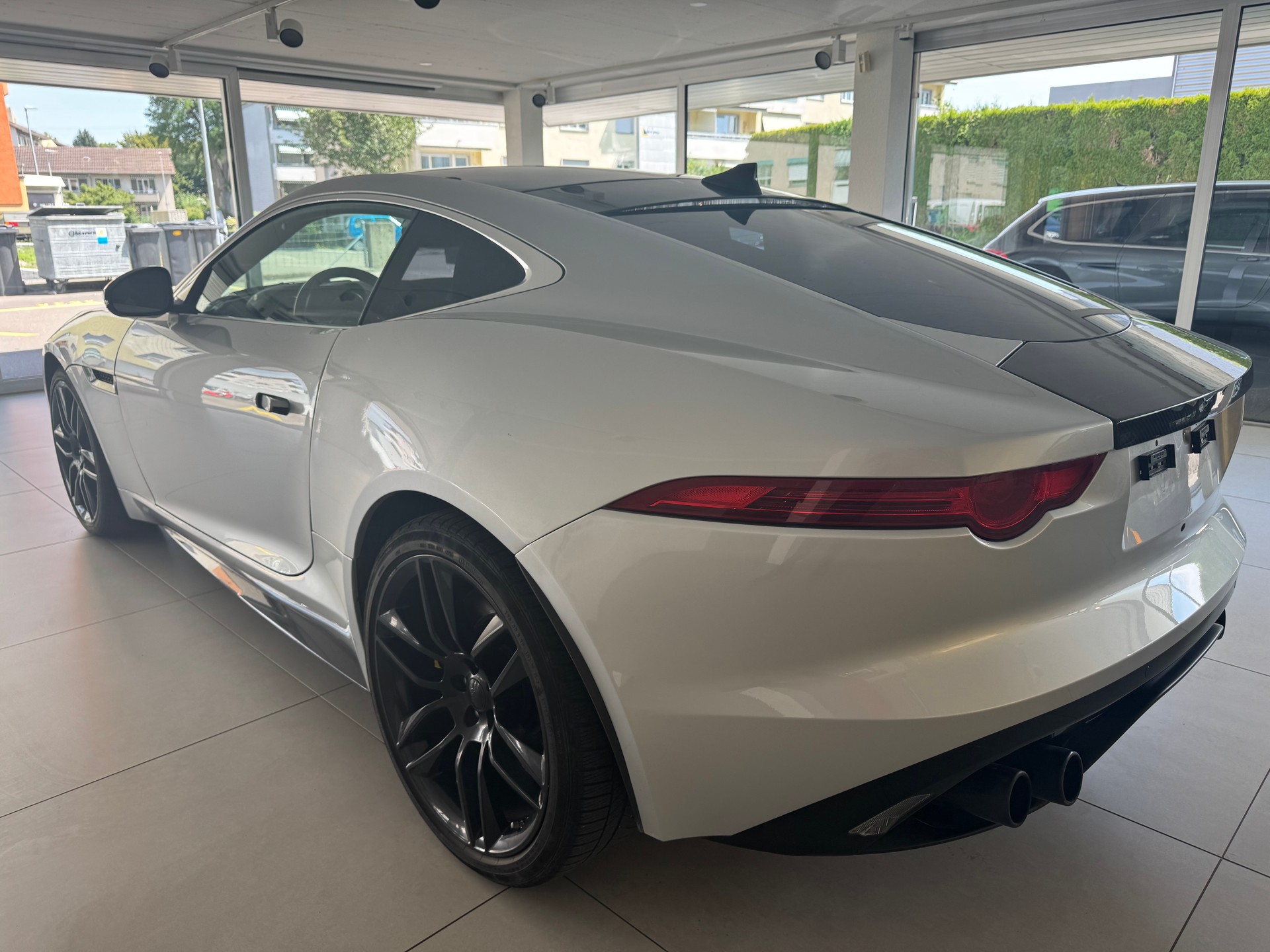 JAGUAR F-Type Coupé R 5.0 V8 S/C-image-6