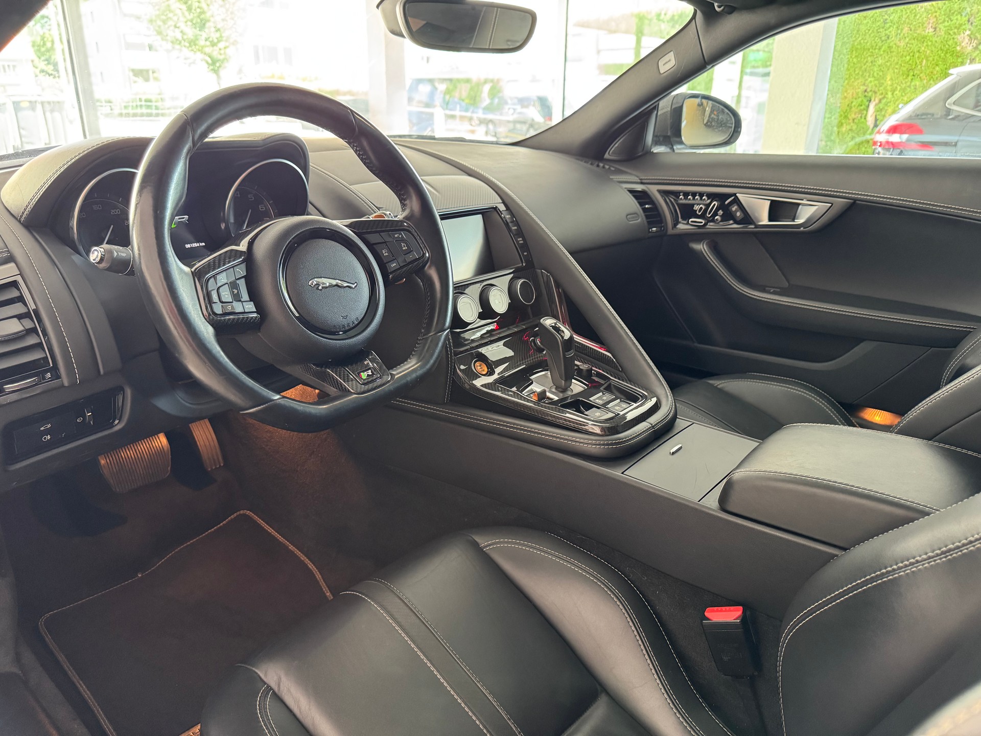 JAGUAR F-Type Coupé R 5.0 V8 S/C-image-11