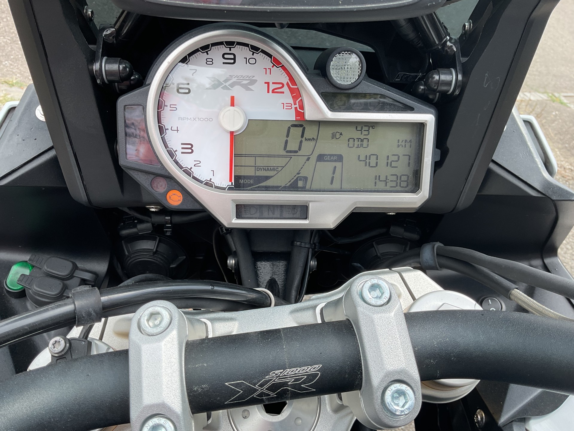 BMW S 1000 XR ABS-image-12