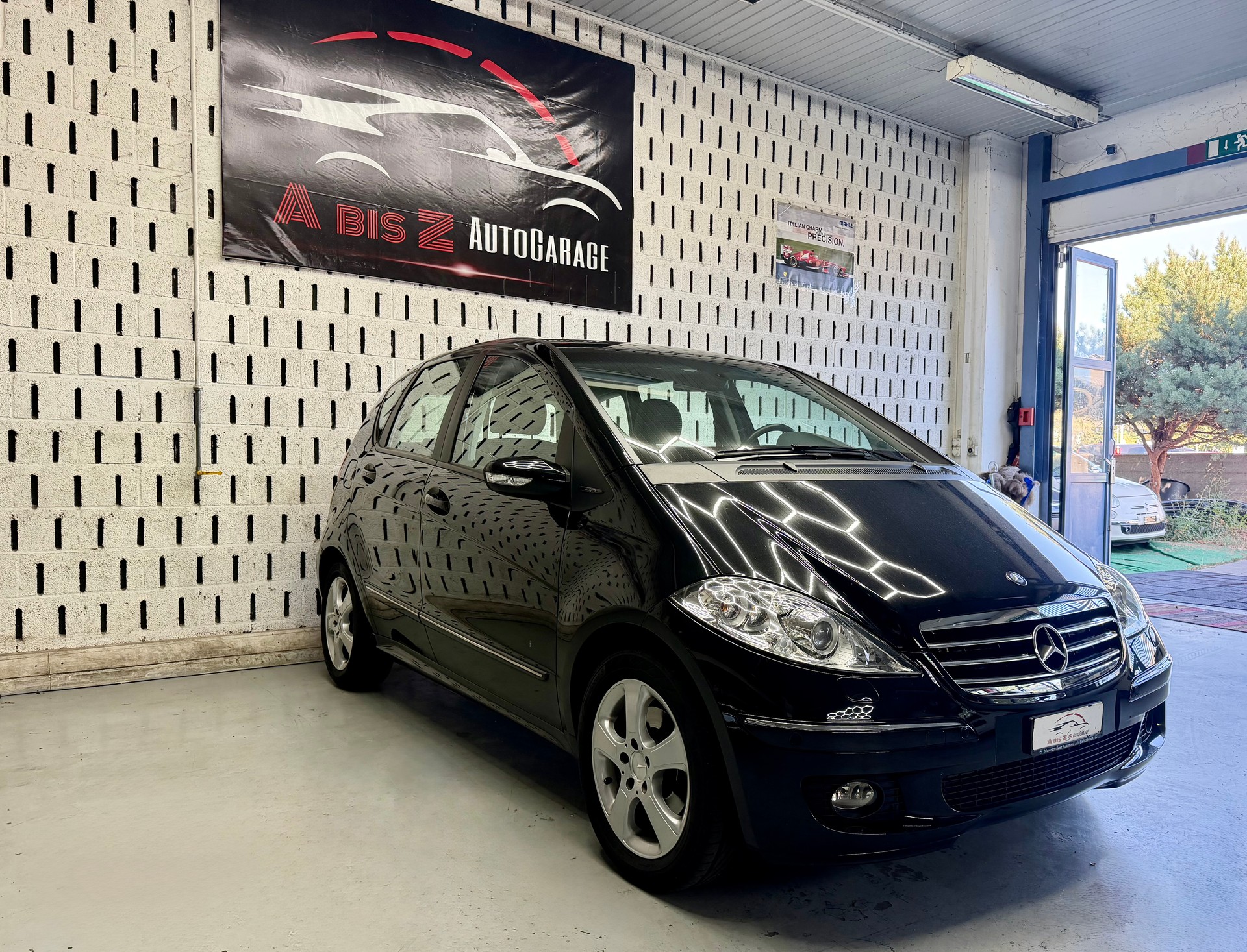MERCEDES-BENZ A 200 T Elégance-image-2