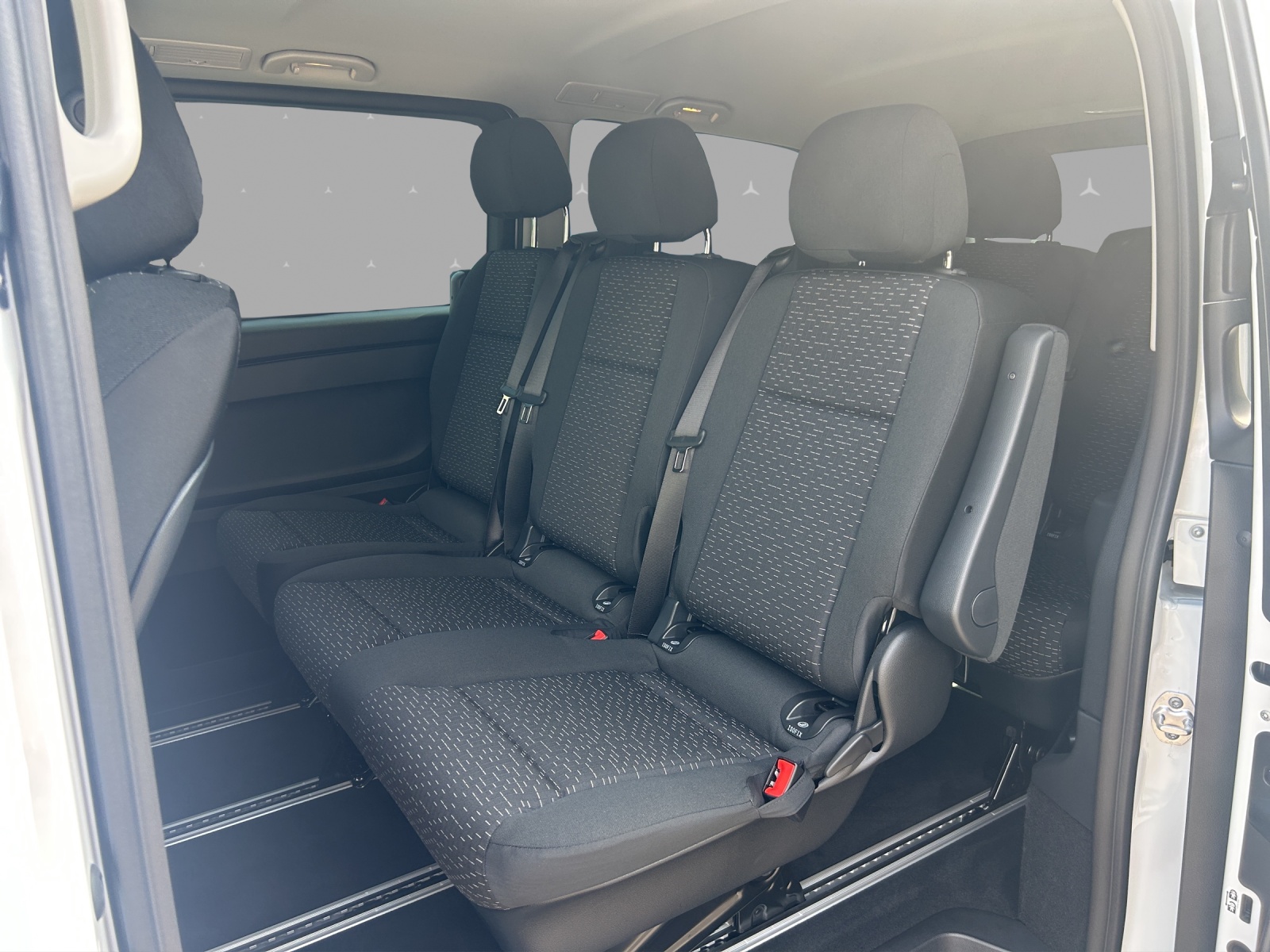 MERCEDES-BENZ Vito 116 CDI Lang Tourer 9G-Tronic 4M Select-image-13