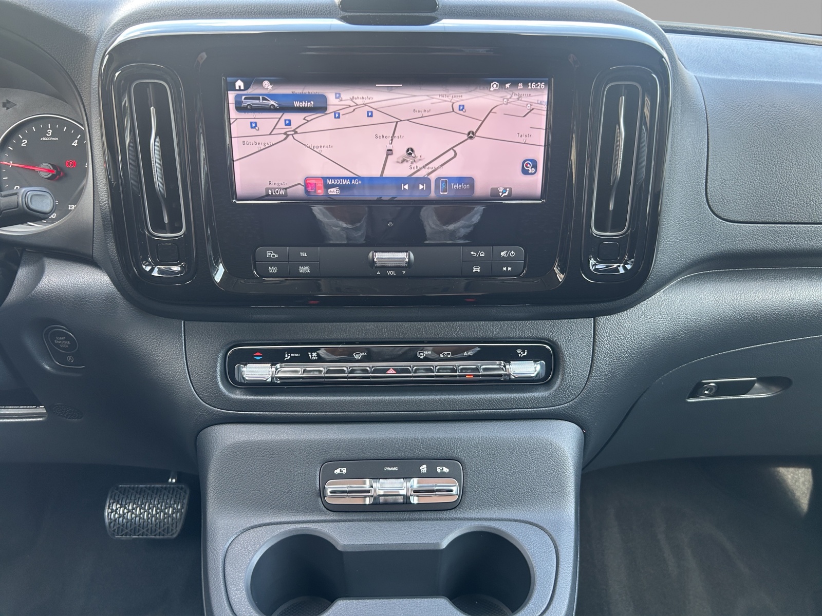 MERCEDES-BENZ Vito 116 CDI Lang Tourer 9G-Tronic 4M Select-image-10