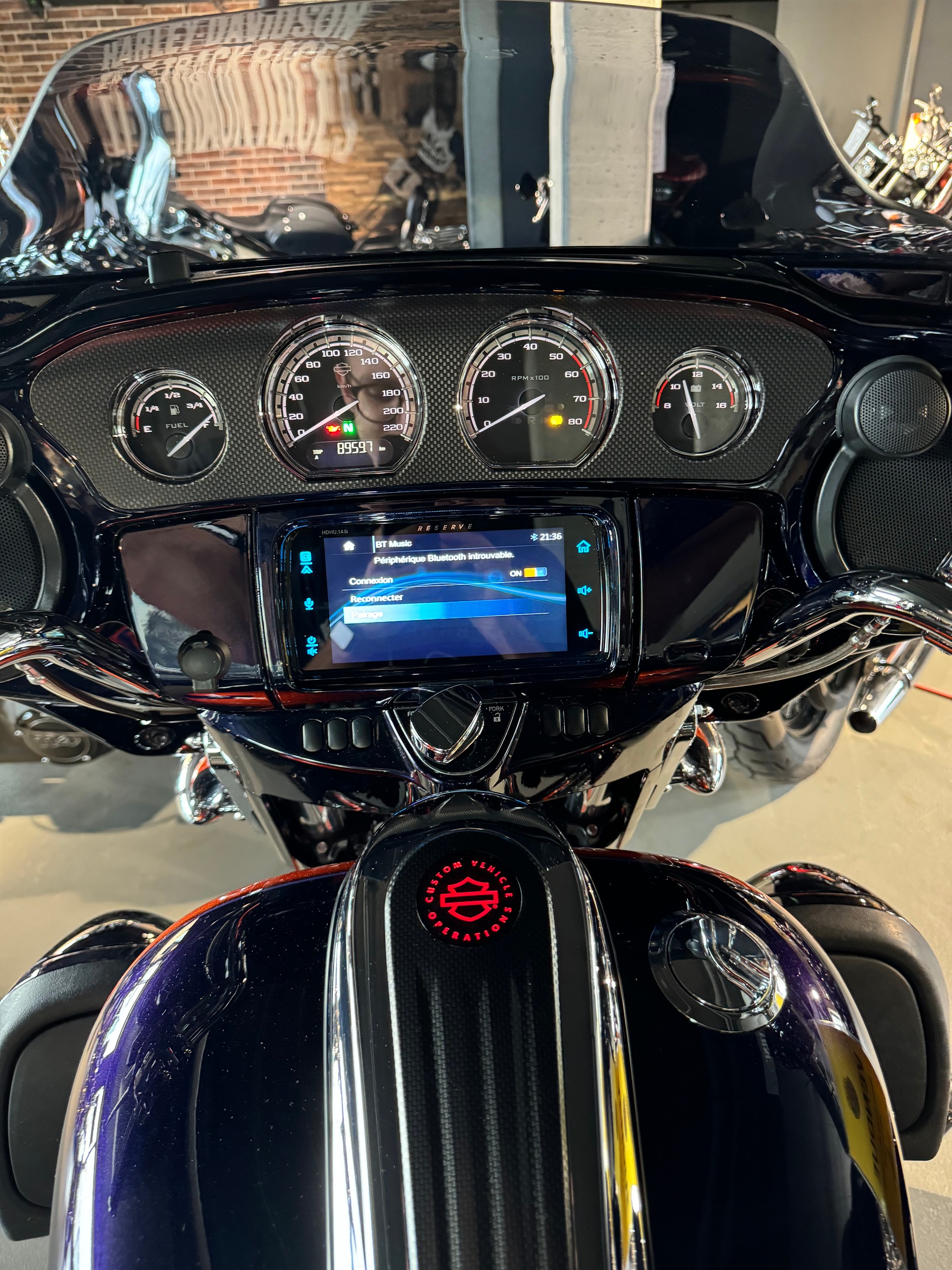HARLEY-DAVIDSON FLHXSE Street Glide ABS CVO-image-11