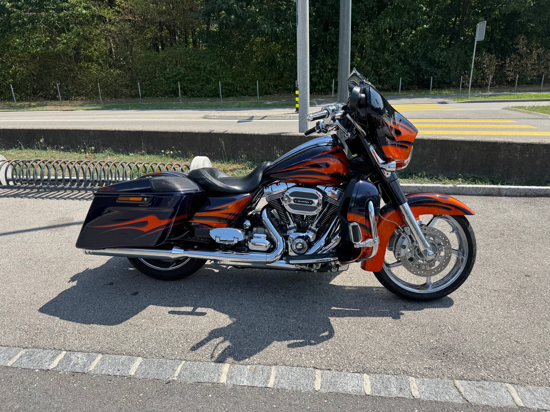 HARLEY-DAVIDSON FLHXSE Street Glide ABS CVO-image-1