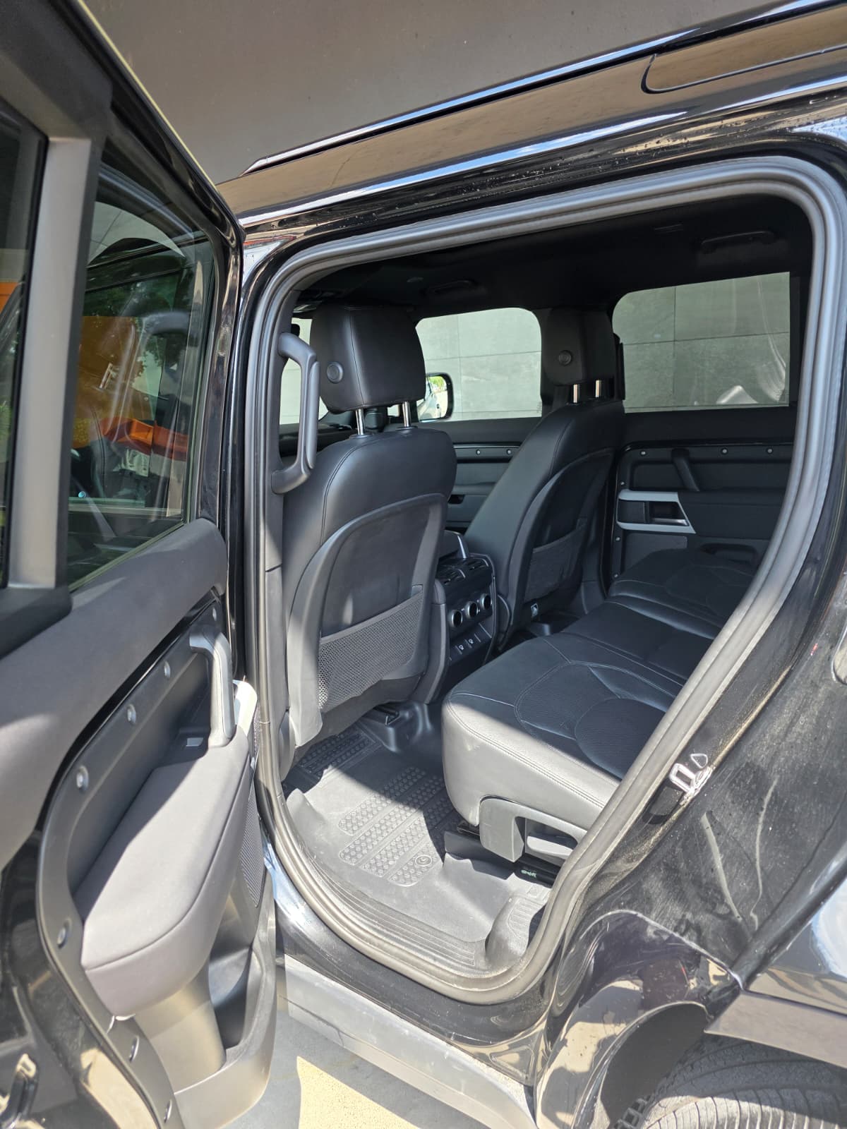 LAND ROVER 3.0 D I6 250 SE-image-6