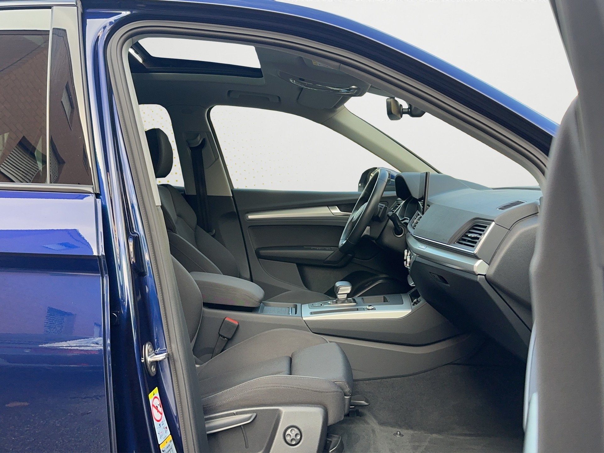 AUDI Q5 Sportback 40 TDI S-Line quattro AHK 4x4-image-12