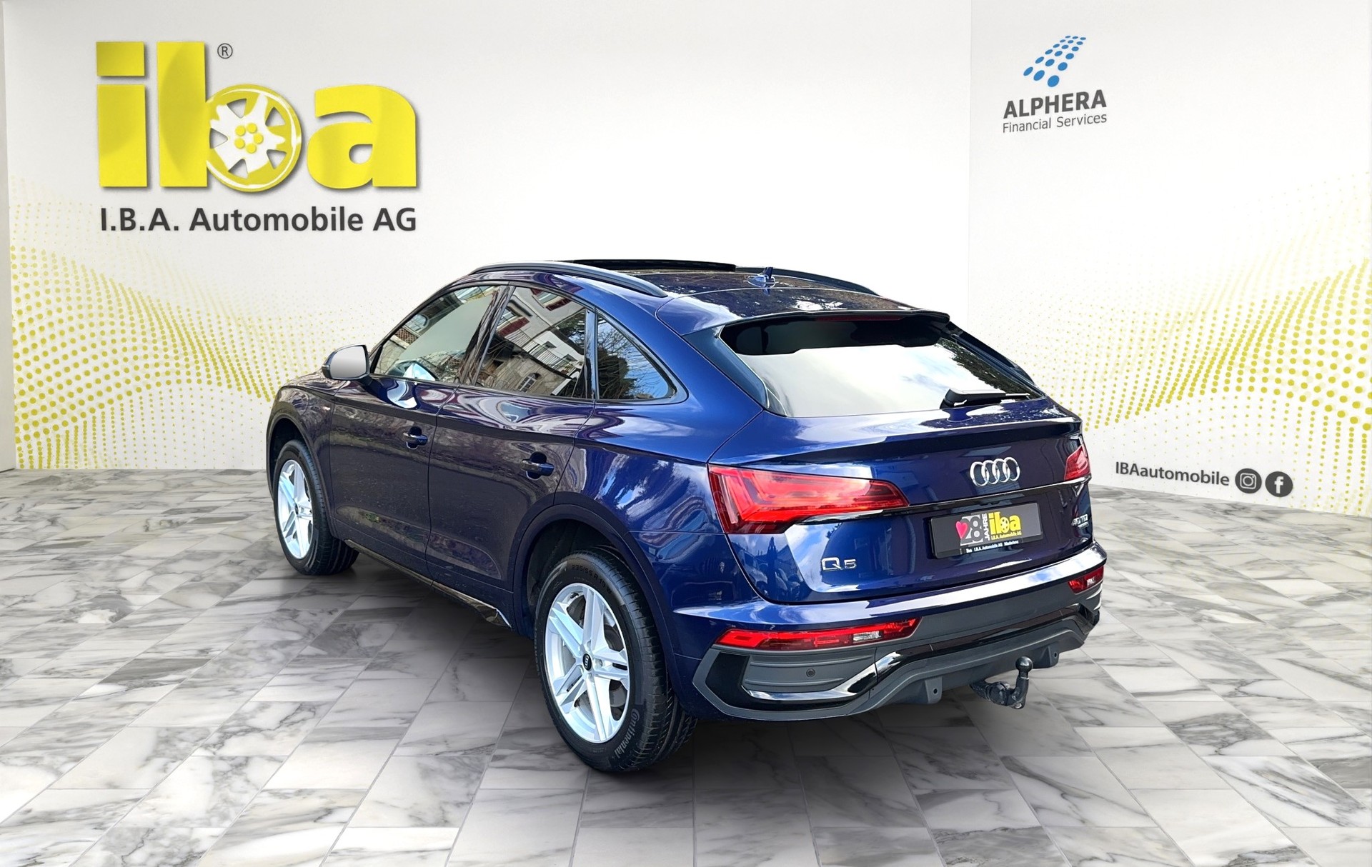 AUDI Q5 Sportback 40 TDI S-Line quattro AHK 4x4-showroom-element-2