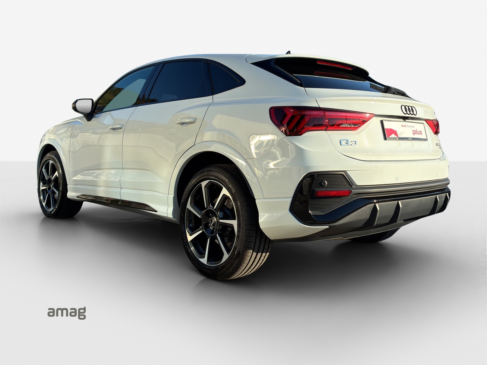 AUDI Q3 Sportback 45 TFSI S line quattro S-tronic-showroom-element-2