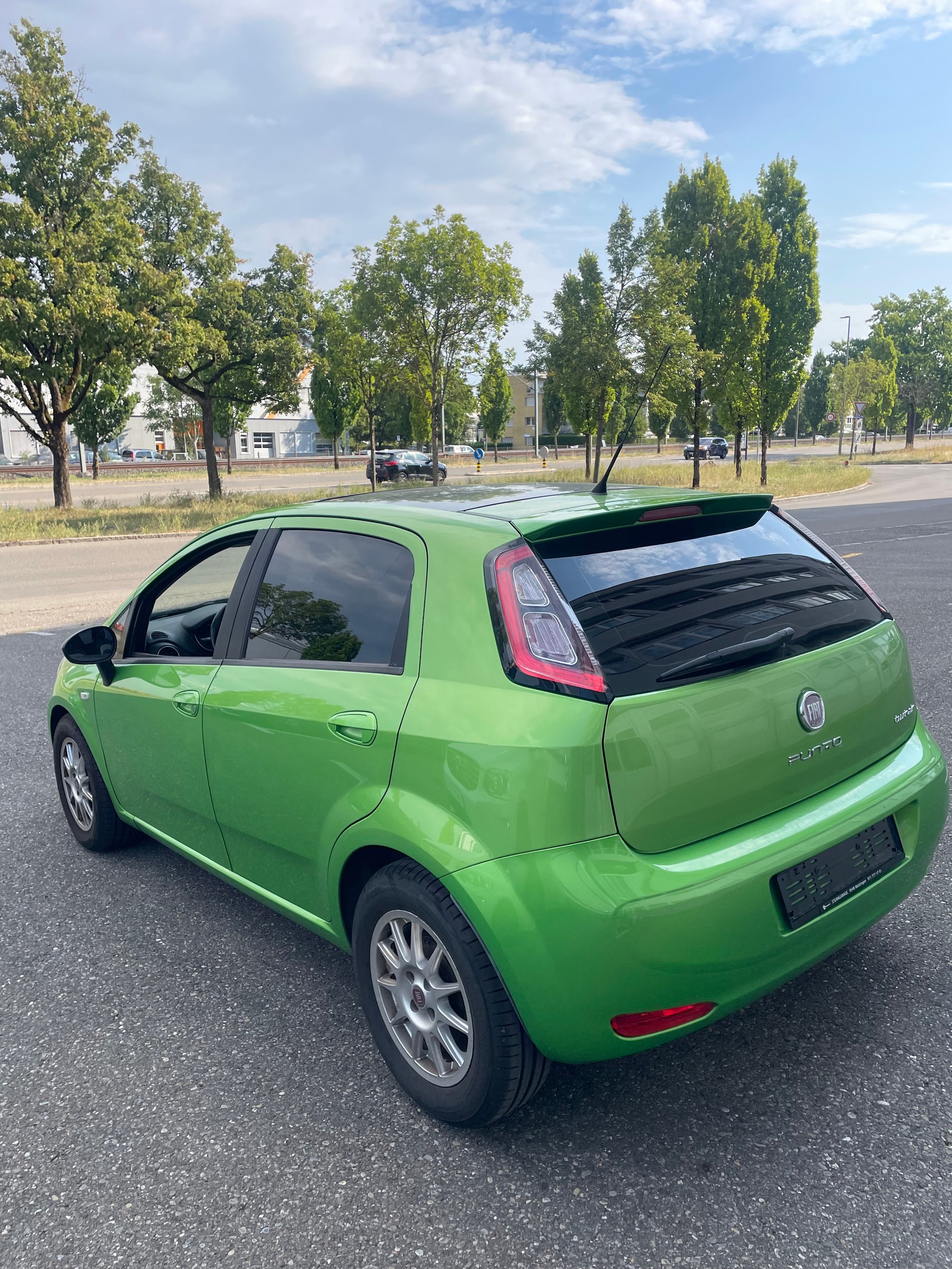 FIAT Punto 0.9 Twinair Lounge-showroom-element-3