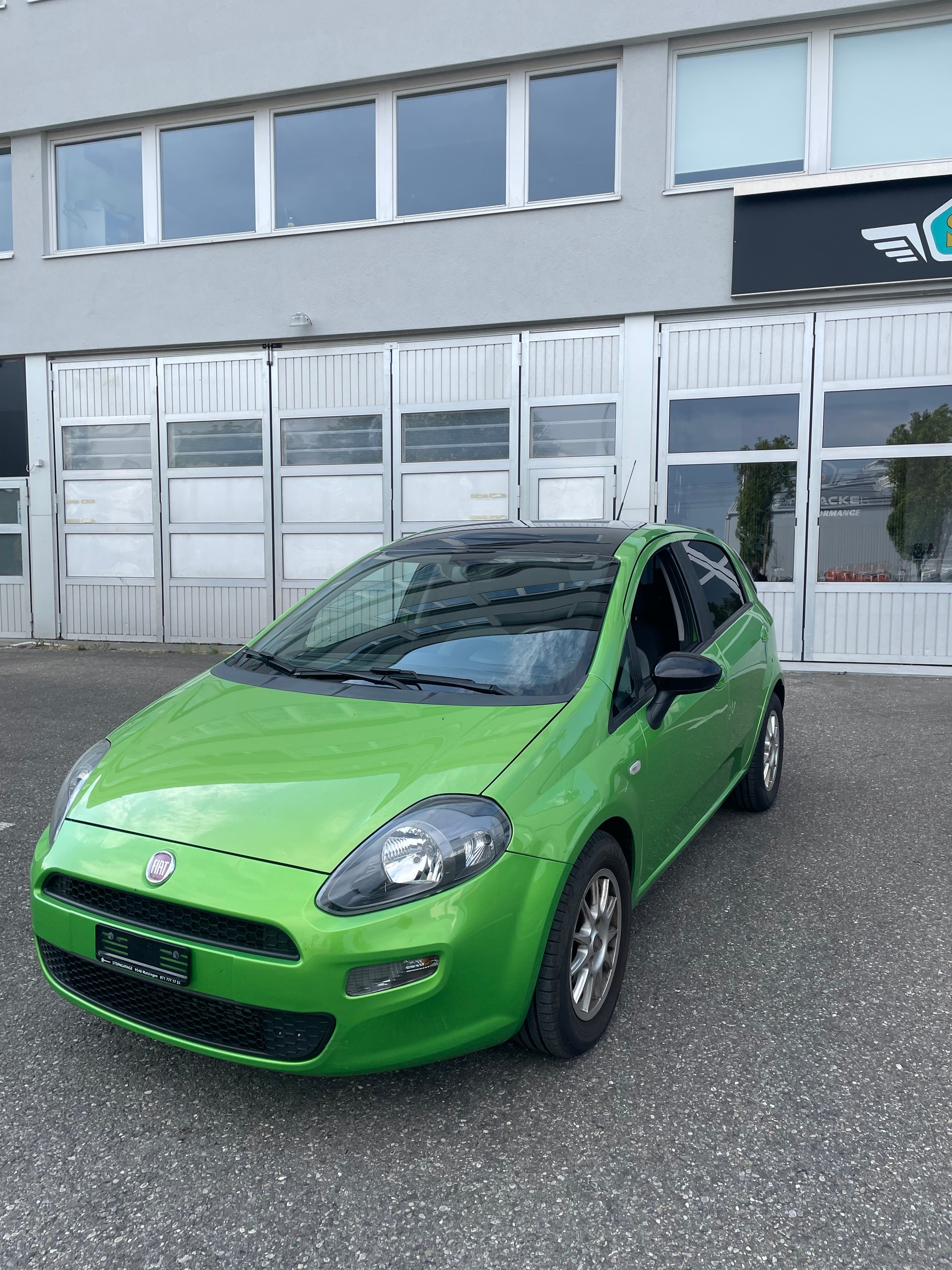 FIAT Punto 0.9 Twinair Lounge-showroom-element-1