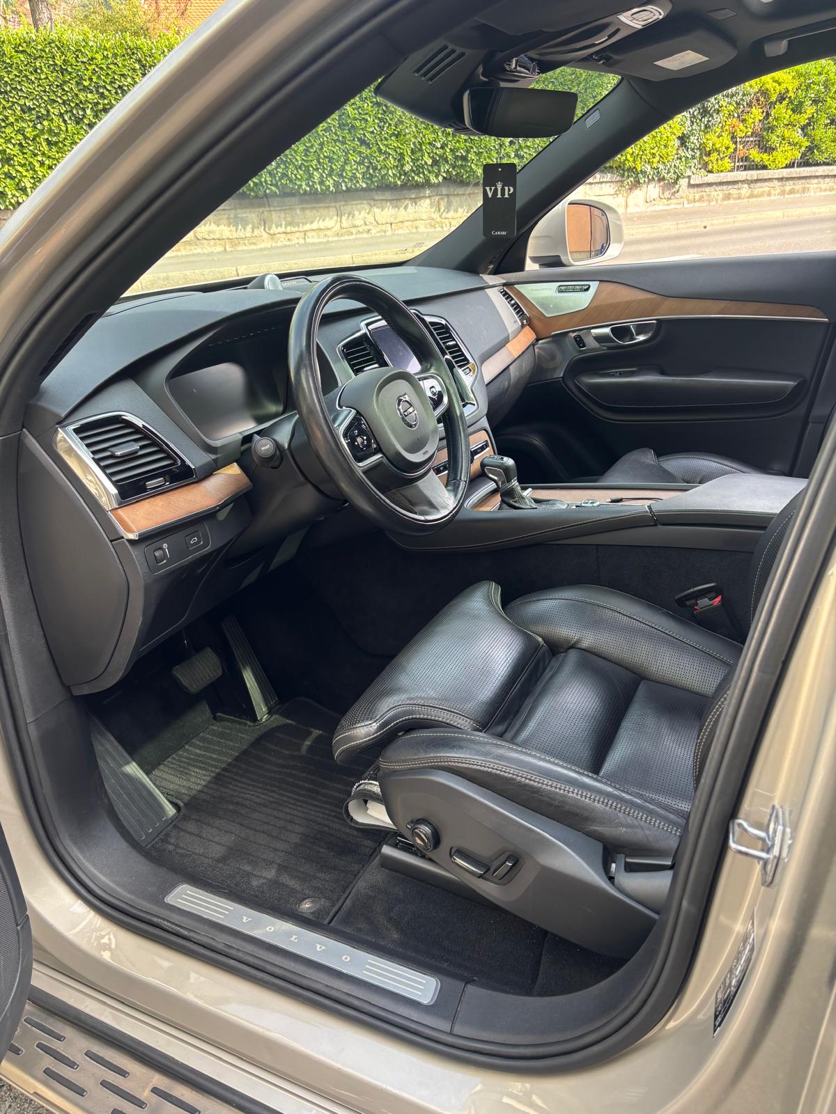 VOLVO XC90 T6 AWD Inscription Geartronic-image-9