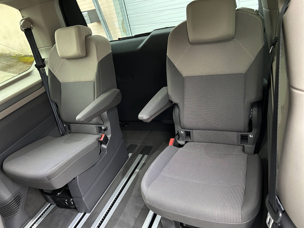 VW Multivan 2.0 TSI Life DSG-image-21