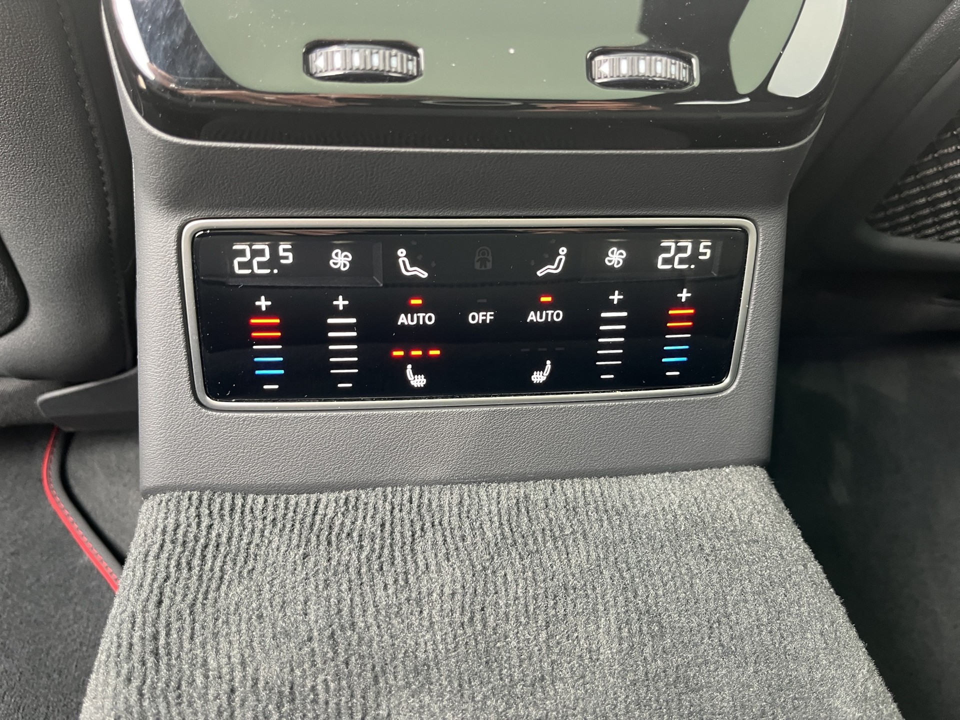 AUDI A6 Avant TFSI quattro 270 kW S tronic*Panorama-Glasdach, Luftfahrwerk, B&O Sound, (5-Jahre Garantie)-image-21