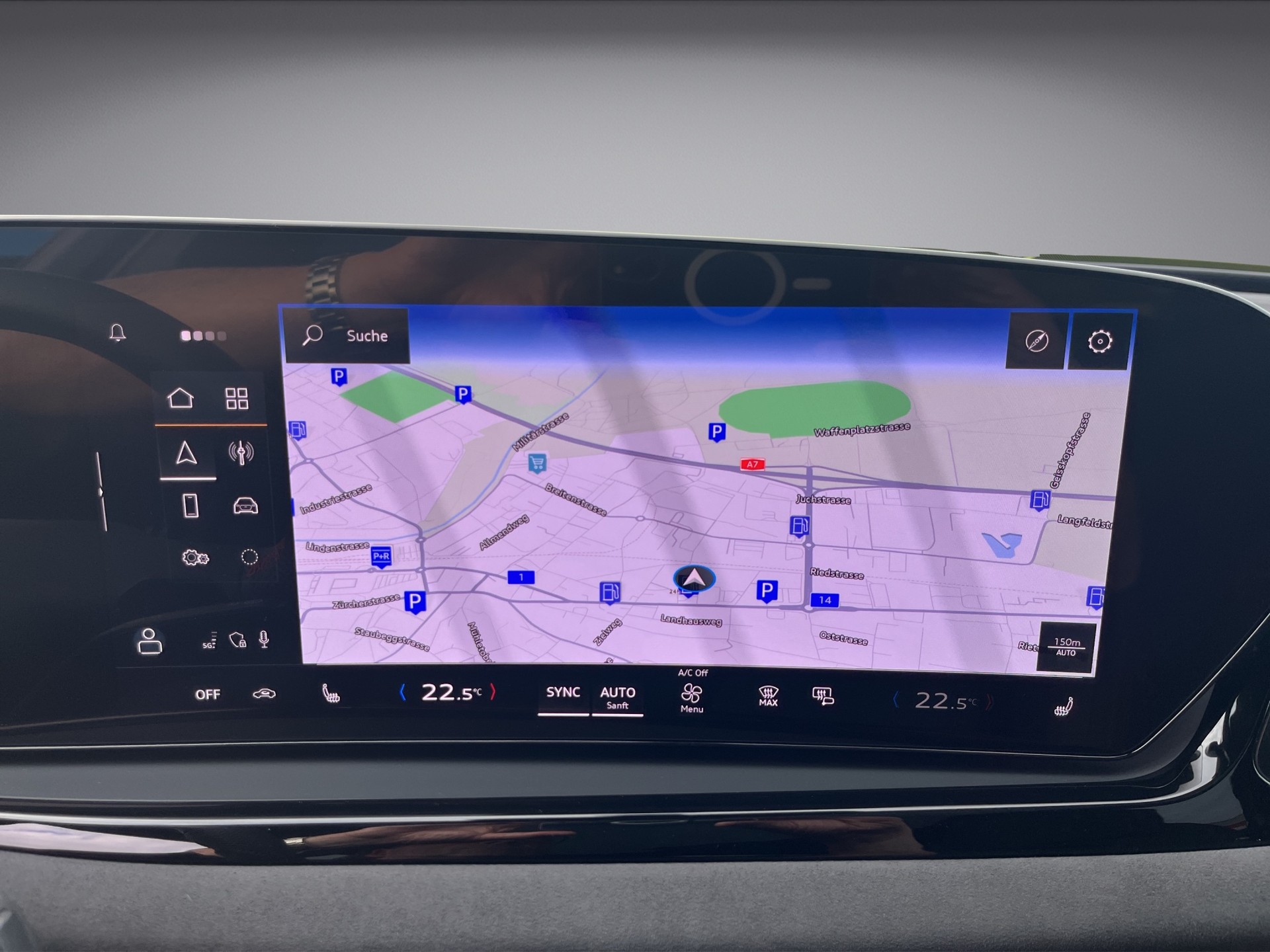 AUDI A6 Avant TFSI quattro 270 kW S tronic*Panorama-Glasdach, Luftfahrwerk, B&O Sound, (5-Jahre Garantie)-image-24