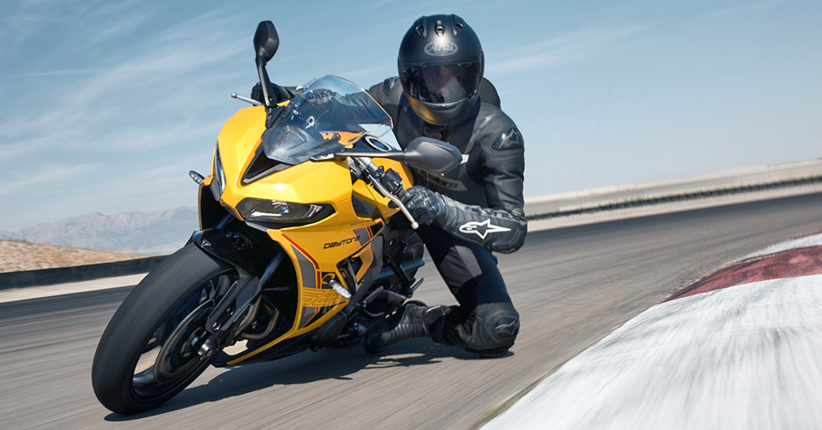 TRIUMPH Daytona 660-image-3