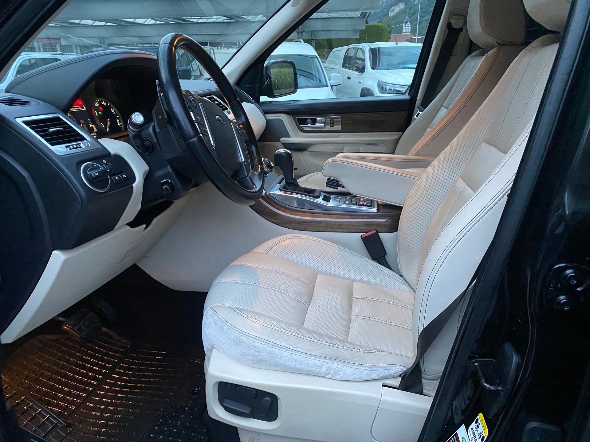 LAND ROVER Range Rover Sport 5.0 V8 SC Automatic-image-2