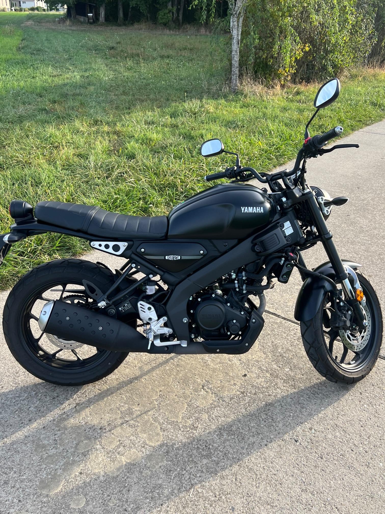 YAMAHA XSR 125-image-0