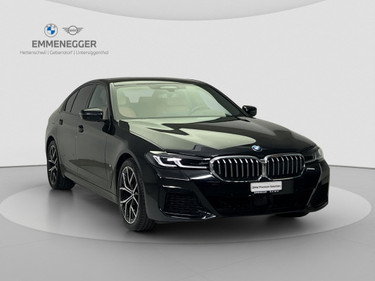 BMW 520d xDrive 48V M Sport-showroom-element-2