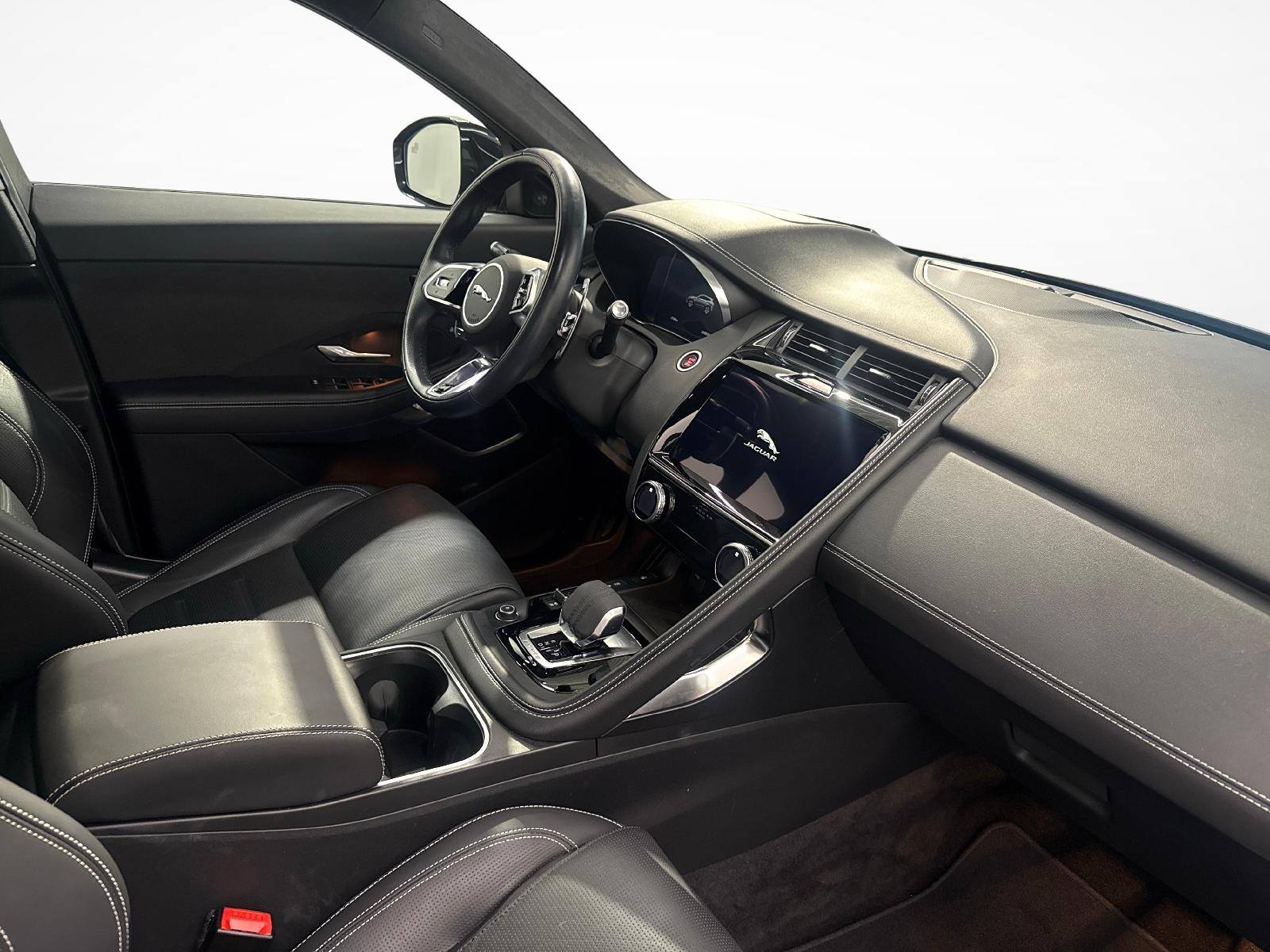 JAGUAR E-Pace 2.0 I4 250 R-Dynamic HSE AWD-image-9