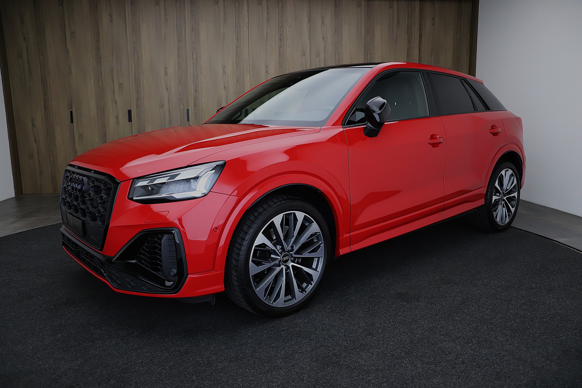 AUDI SQ2 TFSI quattro S-tronic