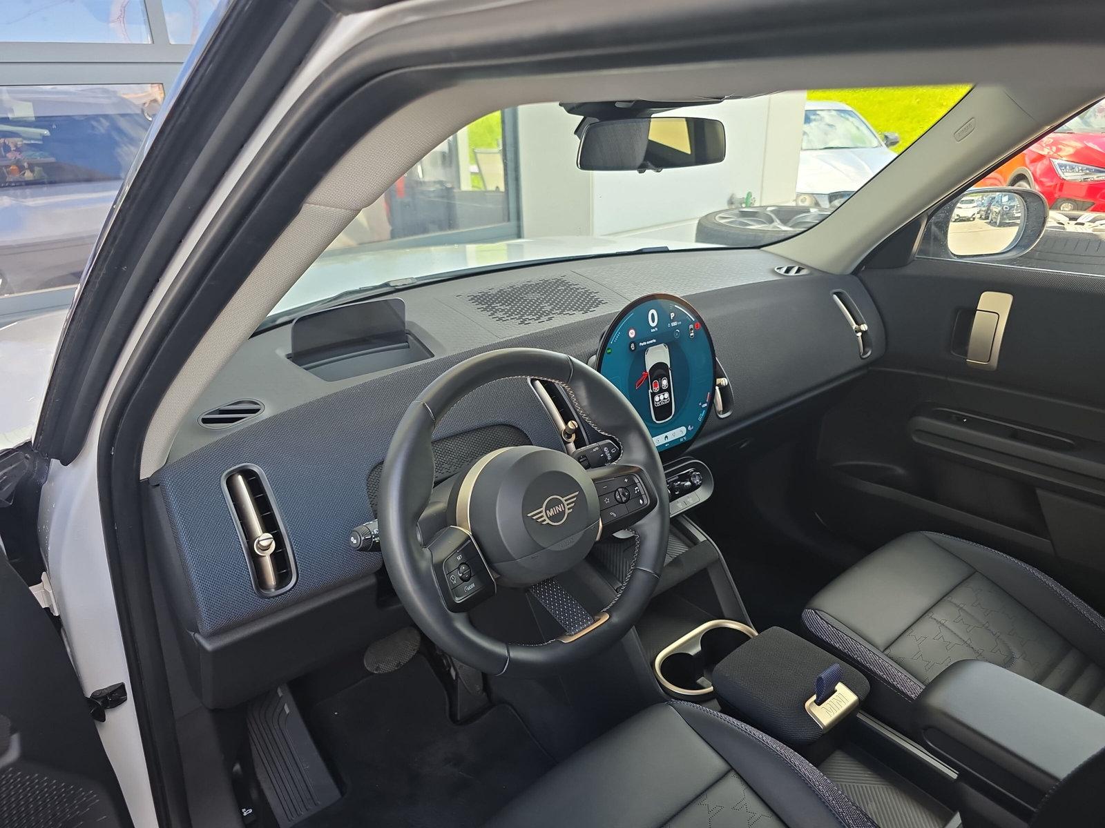 MINI Countryman S ALL4 2.0i U25 (CH)📍-image-19