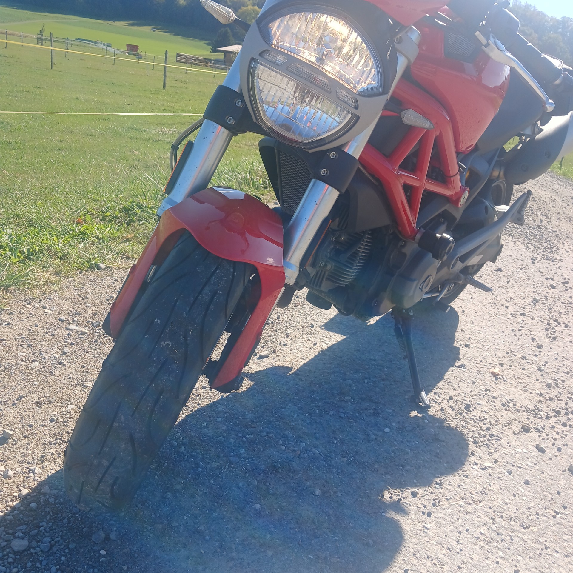 DUCATI Monster 696M ABS (25kW)-image-1