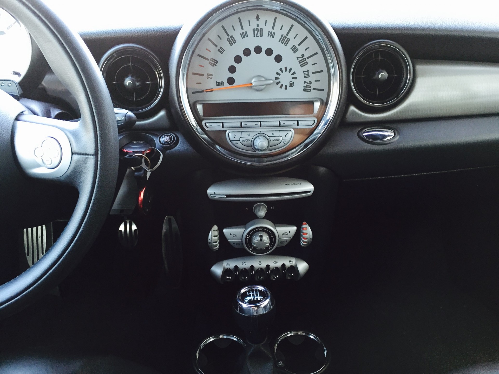 MINI Cooper JCW-image-5