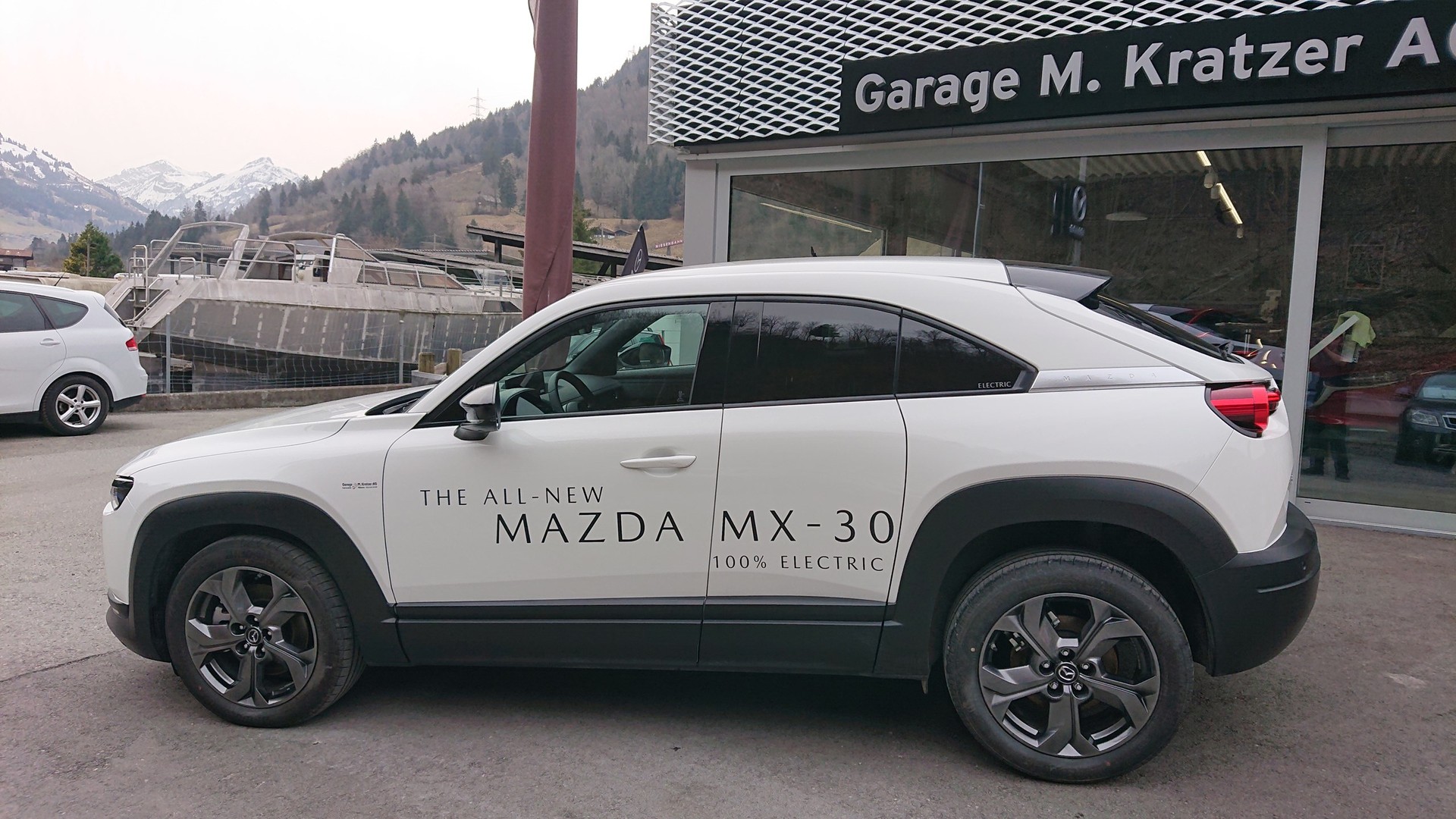 MAZDA MX-30 e-Skyactiv Revolution-image-3