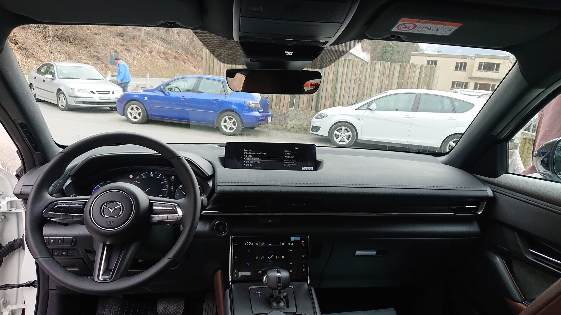 MAZDA MX-30 e-Skyactiv Revolution-image-8