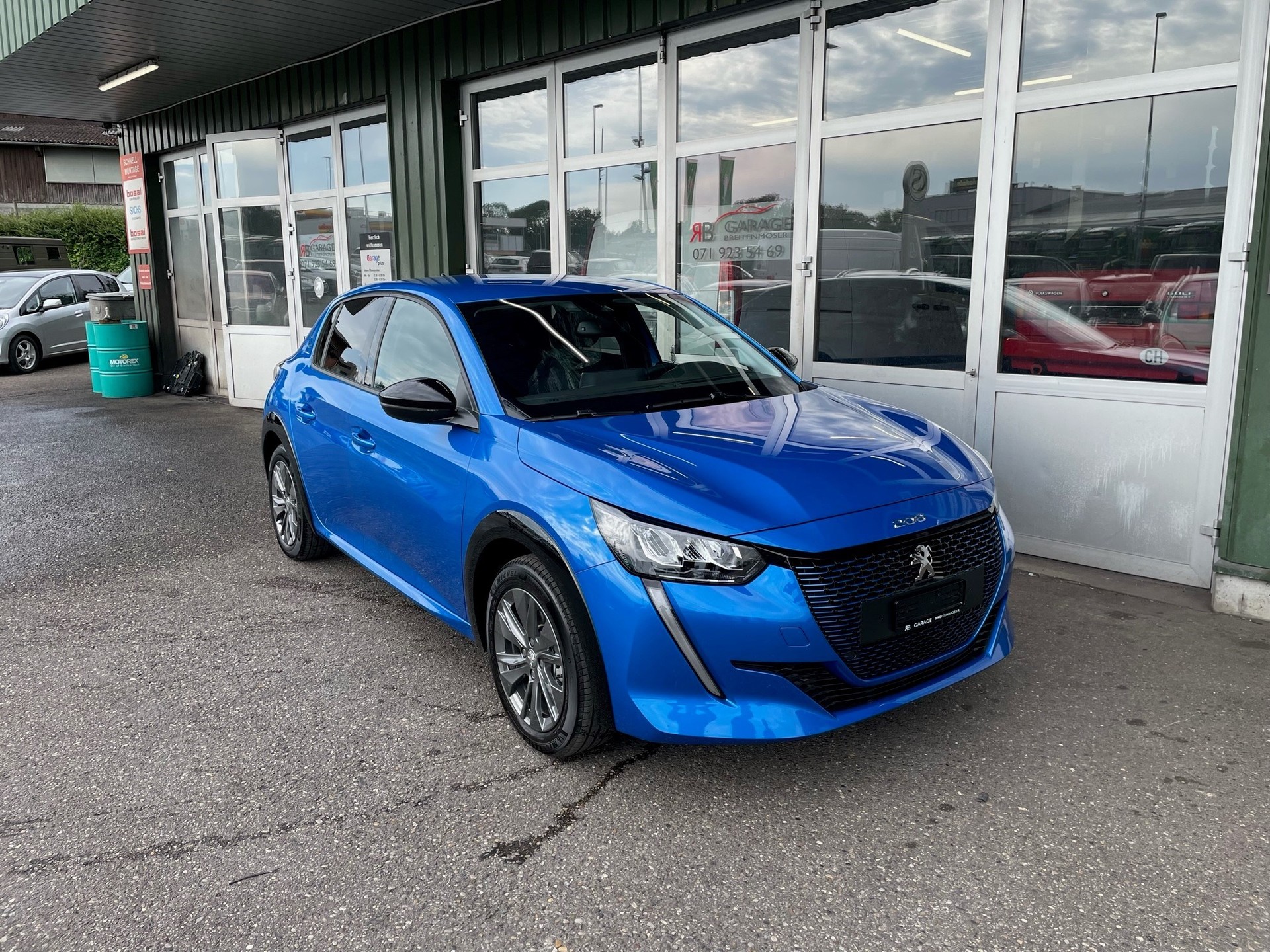 PEUGEOT 208 Elektrik Allure Pack-showroom-element-1