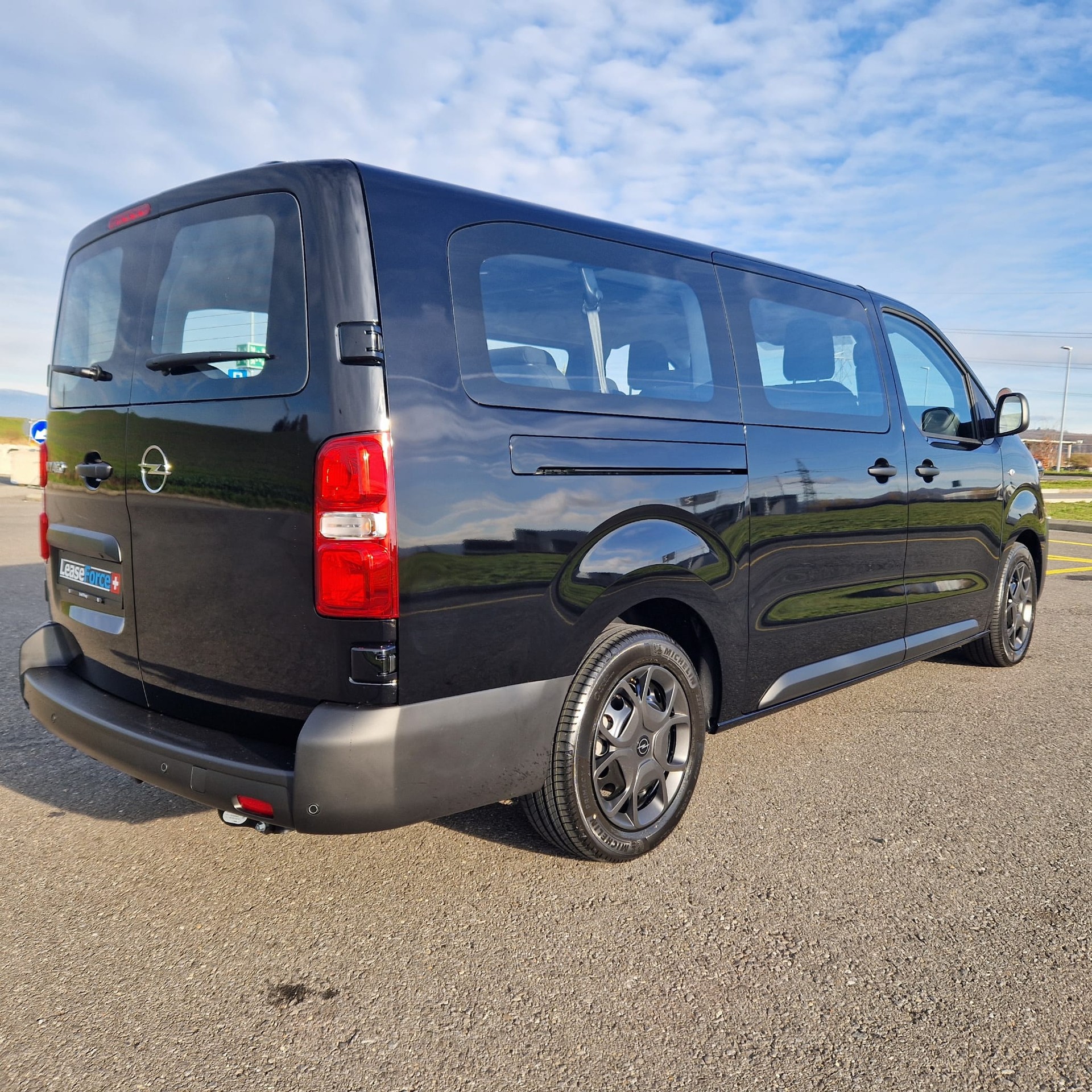 OPEL Vivaro Combi 2.0 CDTI s/s XL-image-4