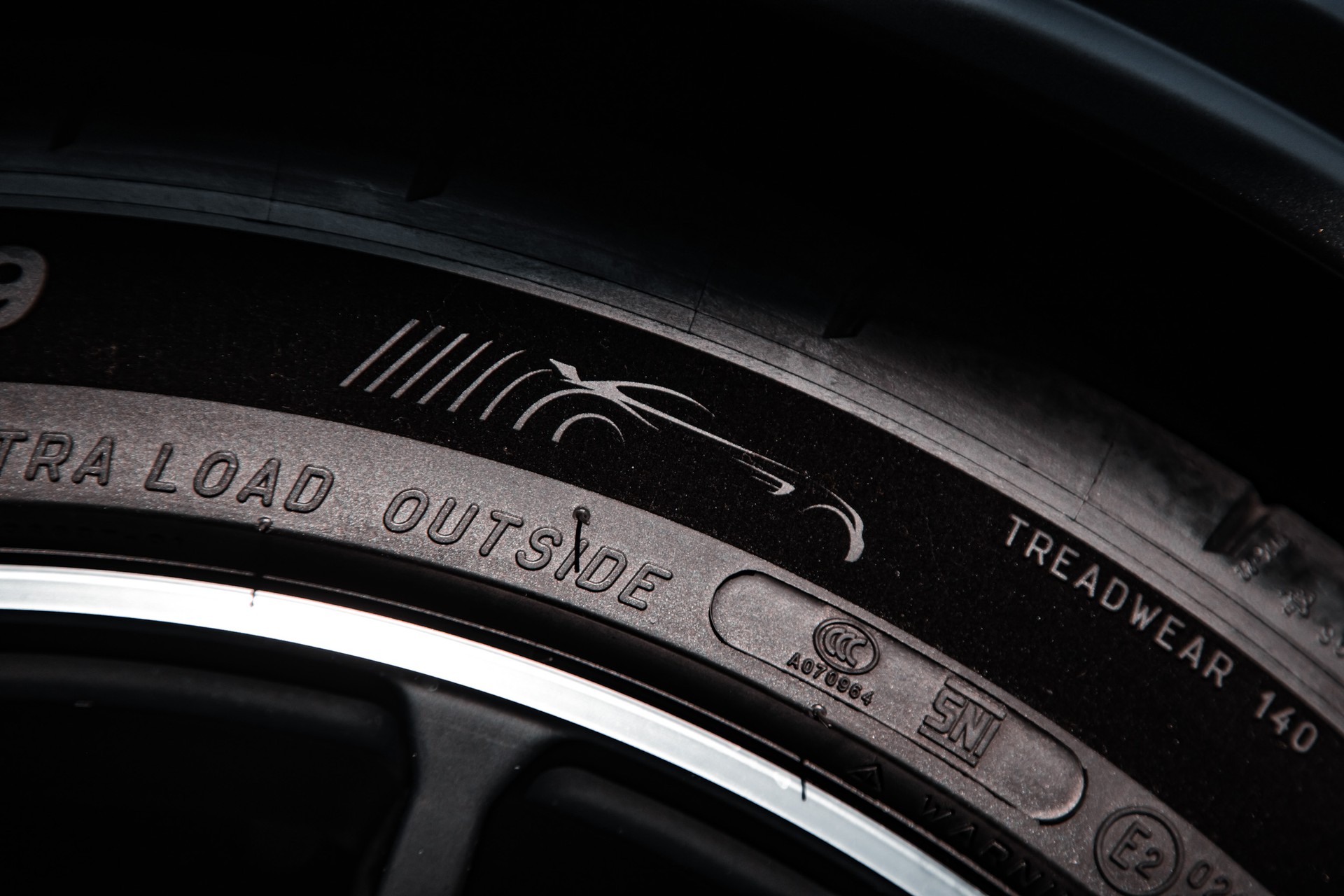 MERCEDES-BENZ AMG GT Black Series-image-4