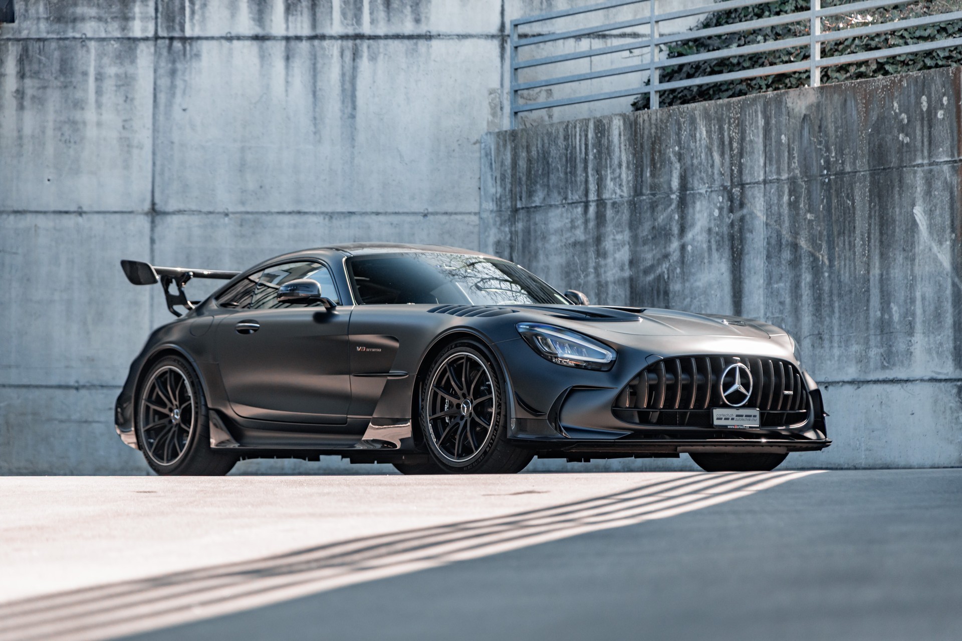 MERCEDES-BENZ AMG GT Black Series-image-12