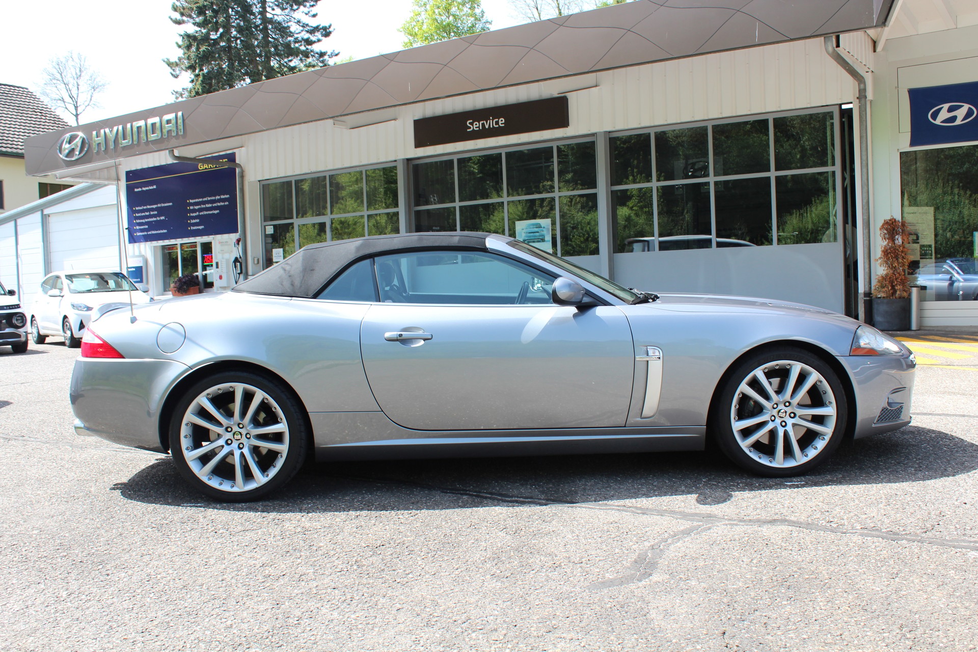 JAGUAR XKR 4.2 V8 SC Cabriolet 420PS Aut.-showroom-element-3