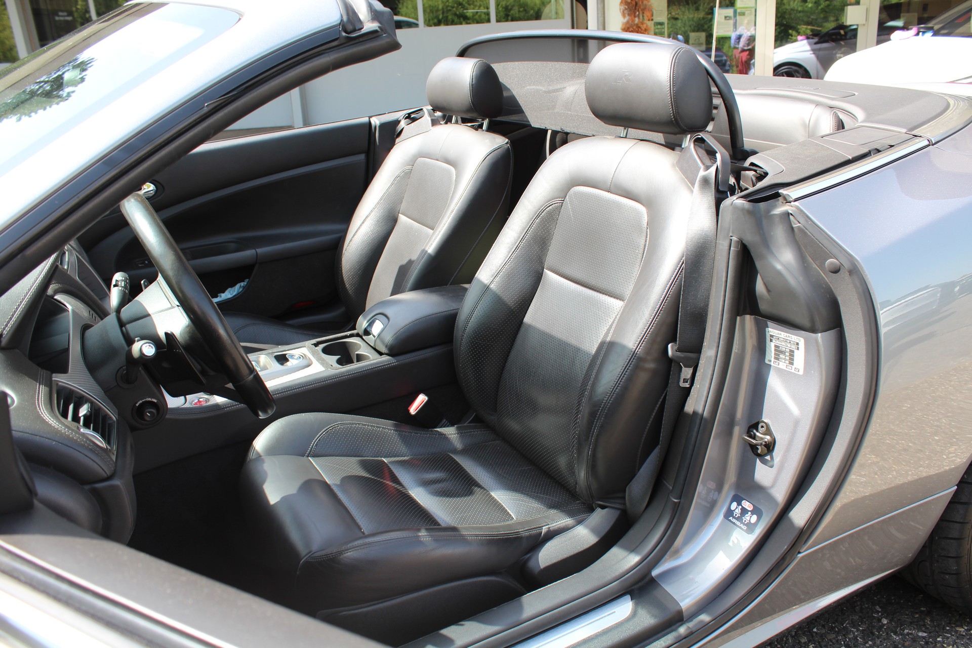 JAGUAR XKR 4.2 V8 SC Cabriolet 420PS Aut.-image-11