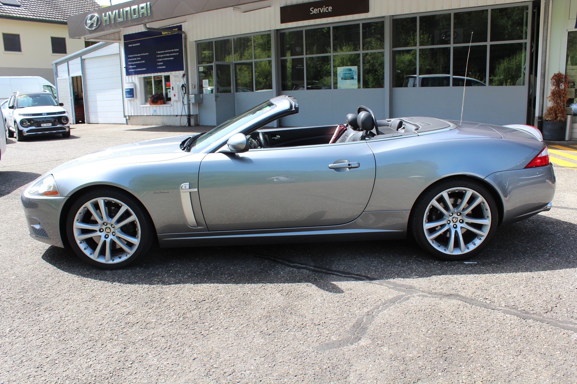 JAGUAR XKR 4.2 V8 SC Cabriolet 420PS Aut.-image-5